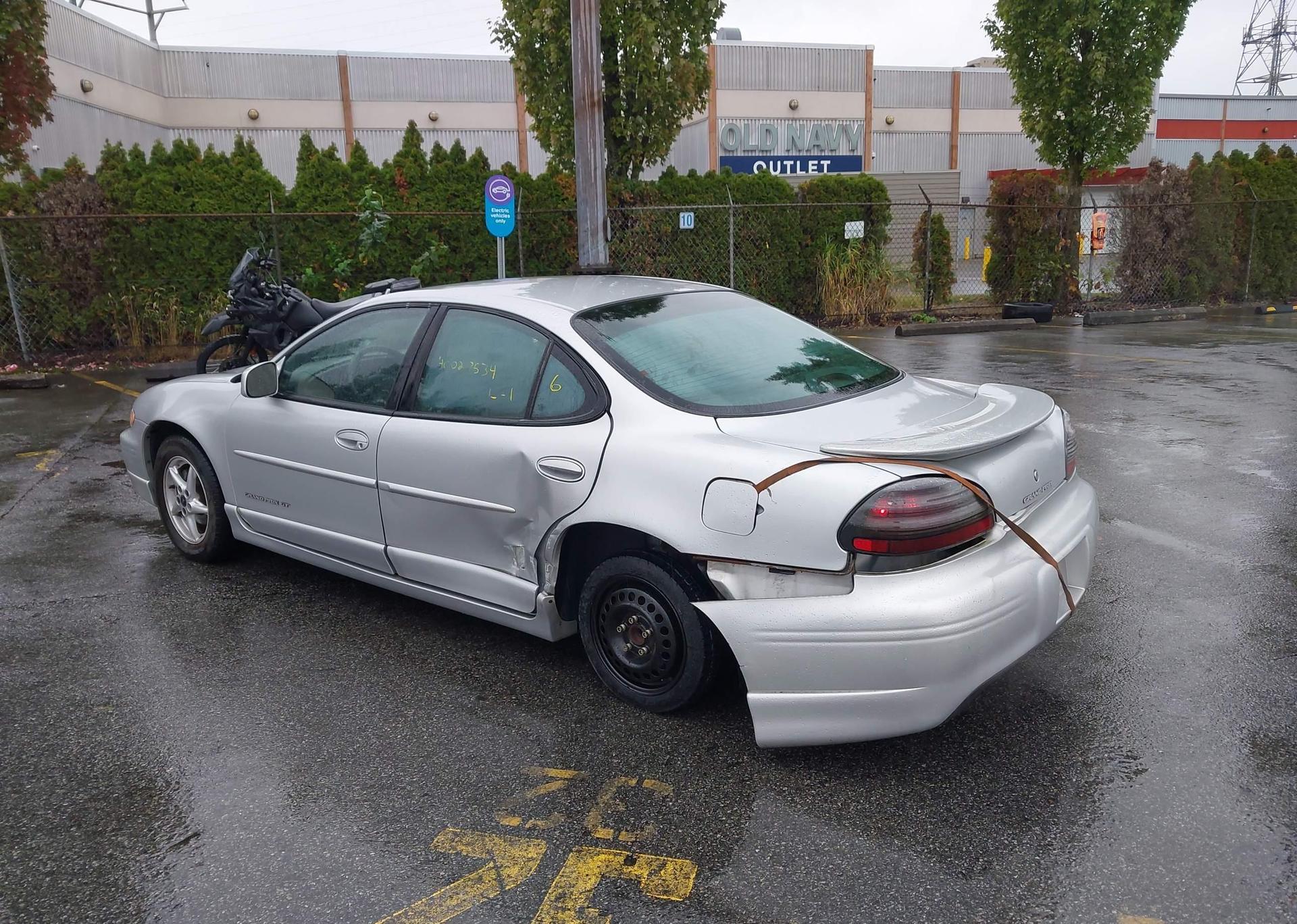 2003 PONTIAC GRAND PRIX GT