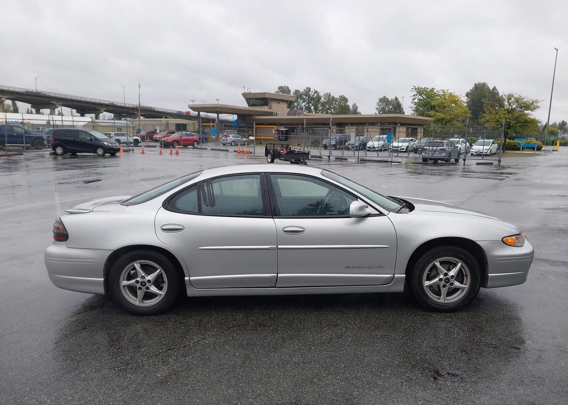 2003 PONTIAC GRAND PRIX GT