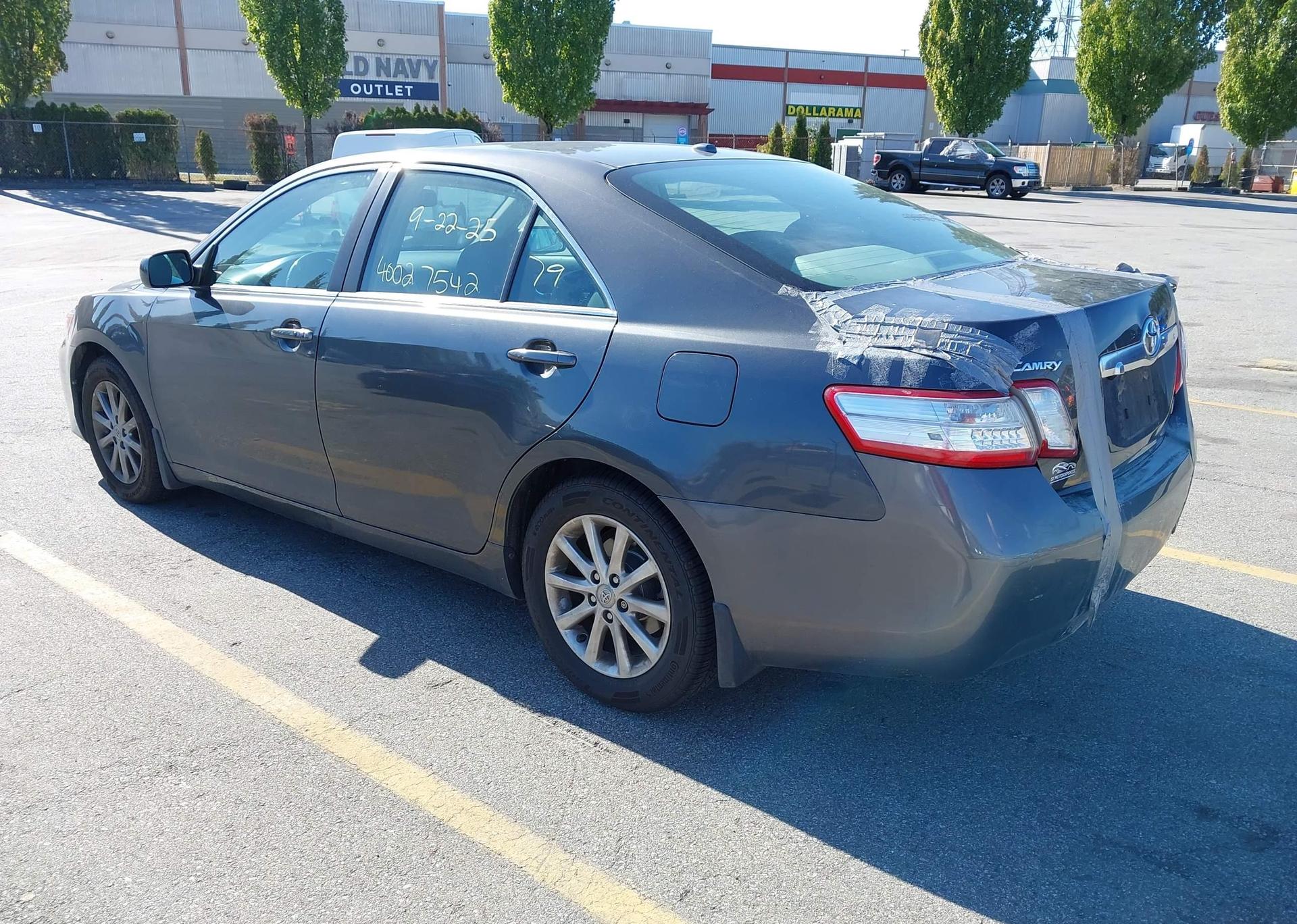 2011 TOYOTA CAMRY