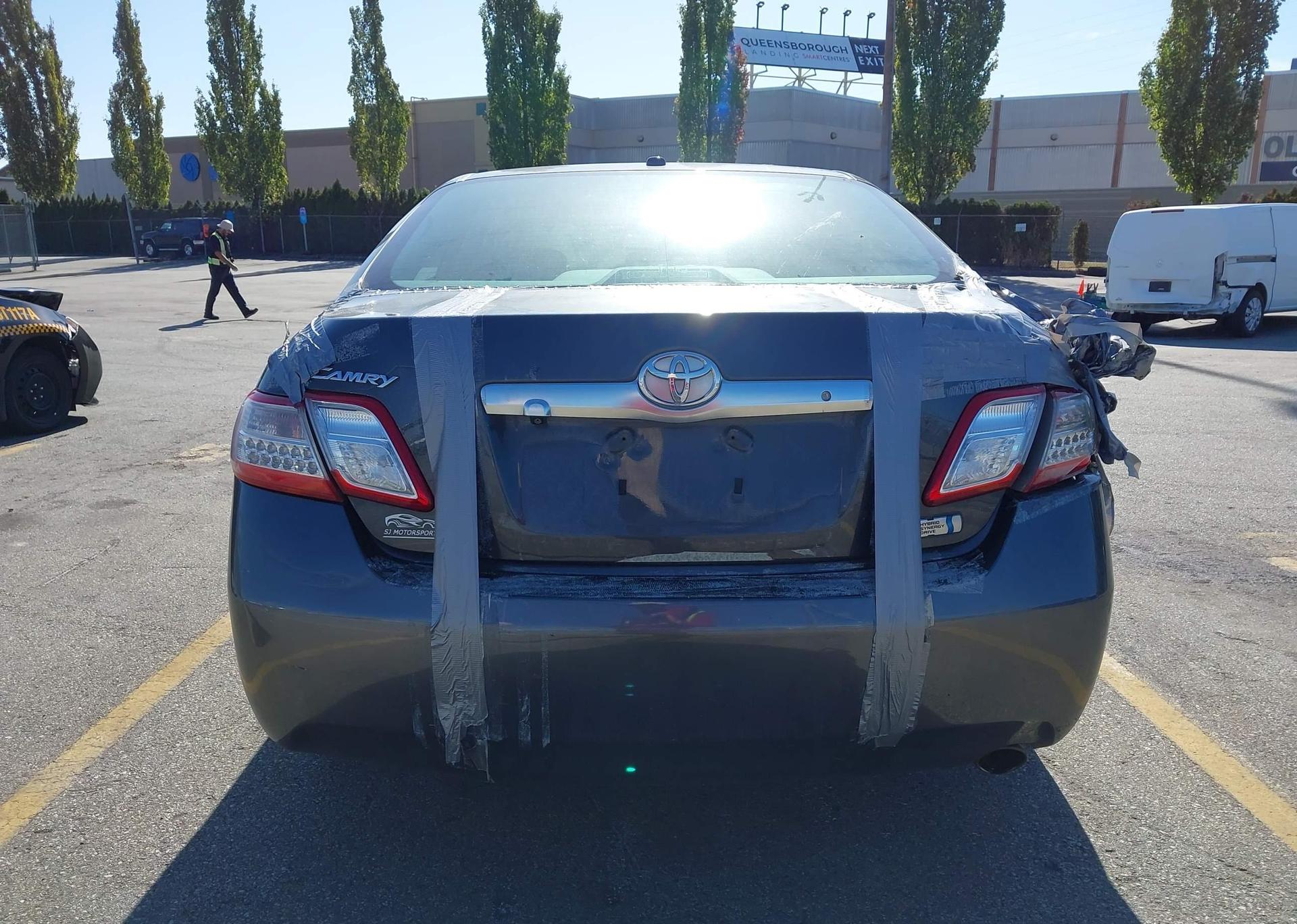 2011 TOYOTA CAMRY
