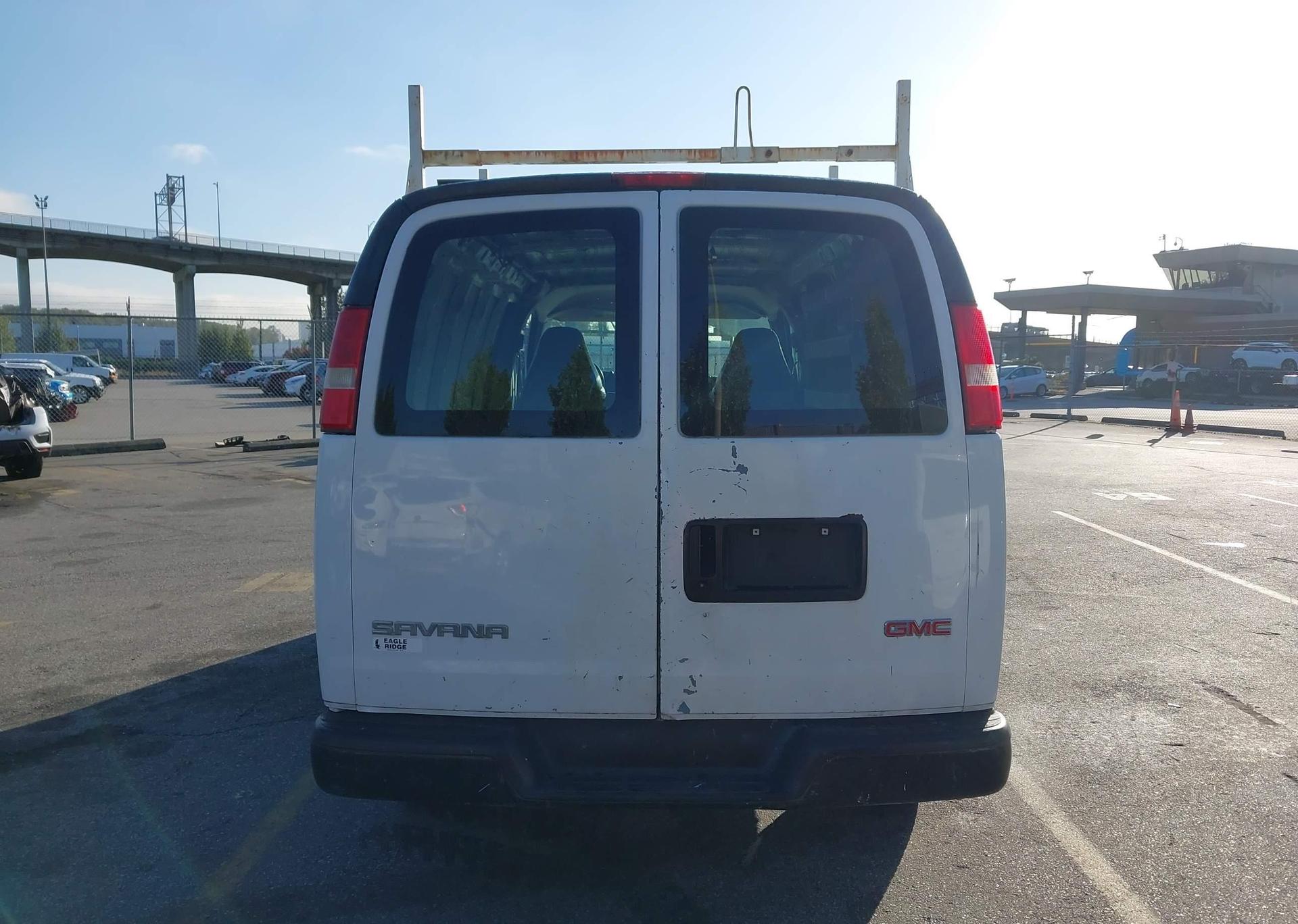 2006 GMC SAVANA G2500