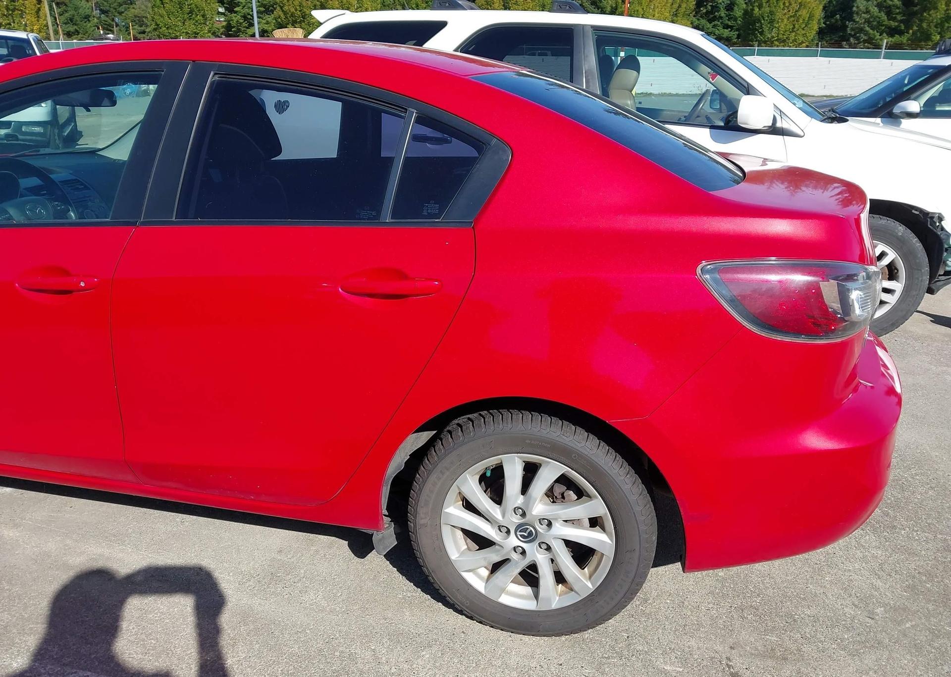 2013 MAZDA MAZDA3 GS-SKY
