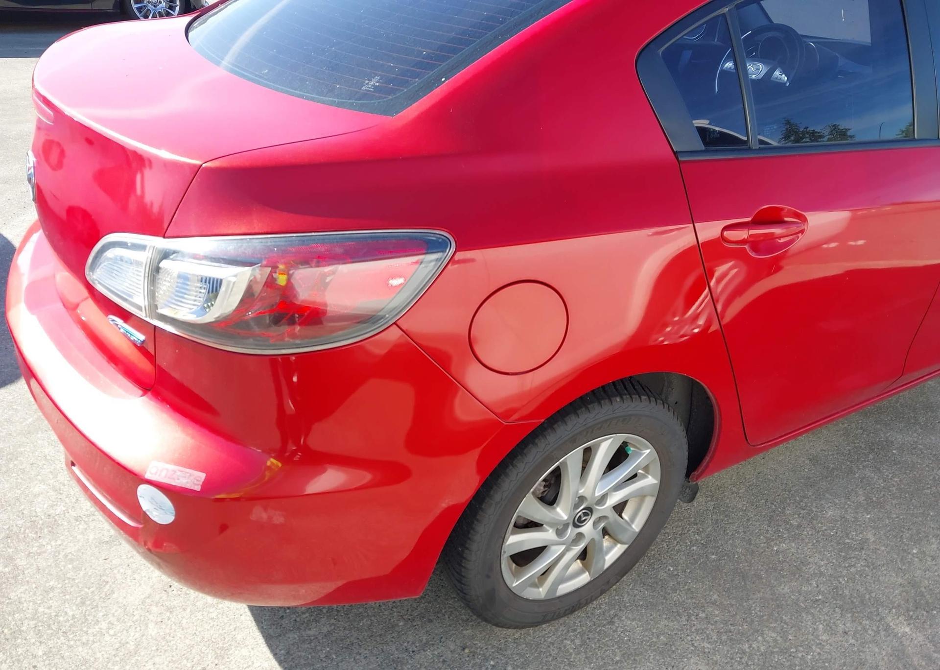 2013 MAZDA MAZDA3 GS-SKY
