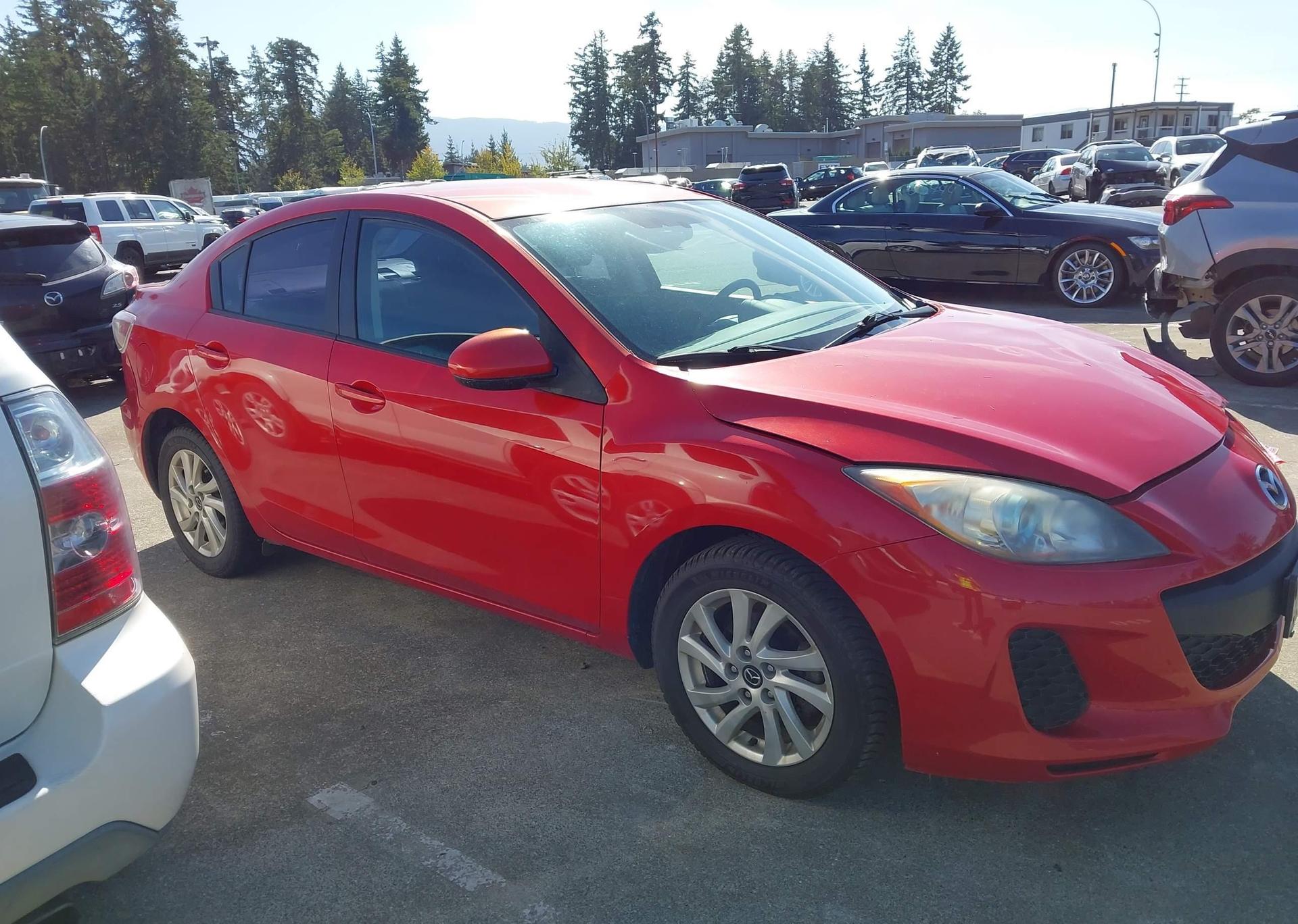 2013 MAZDA MAZDA3 GS-SKY