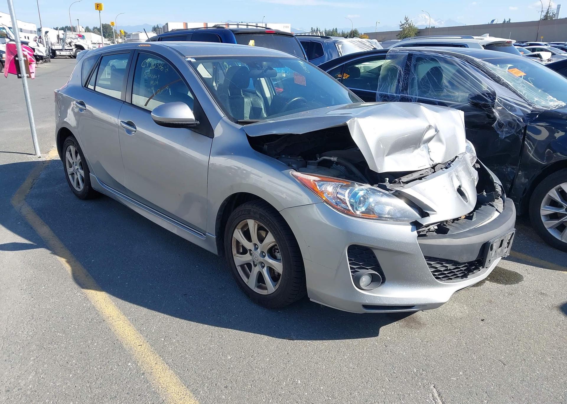 2013 MAZDA 3 I