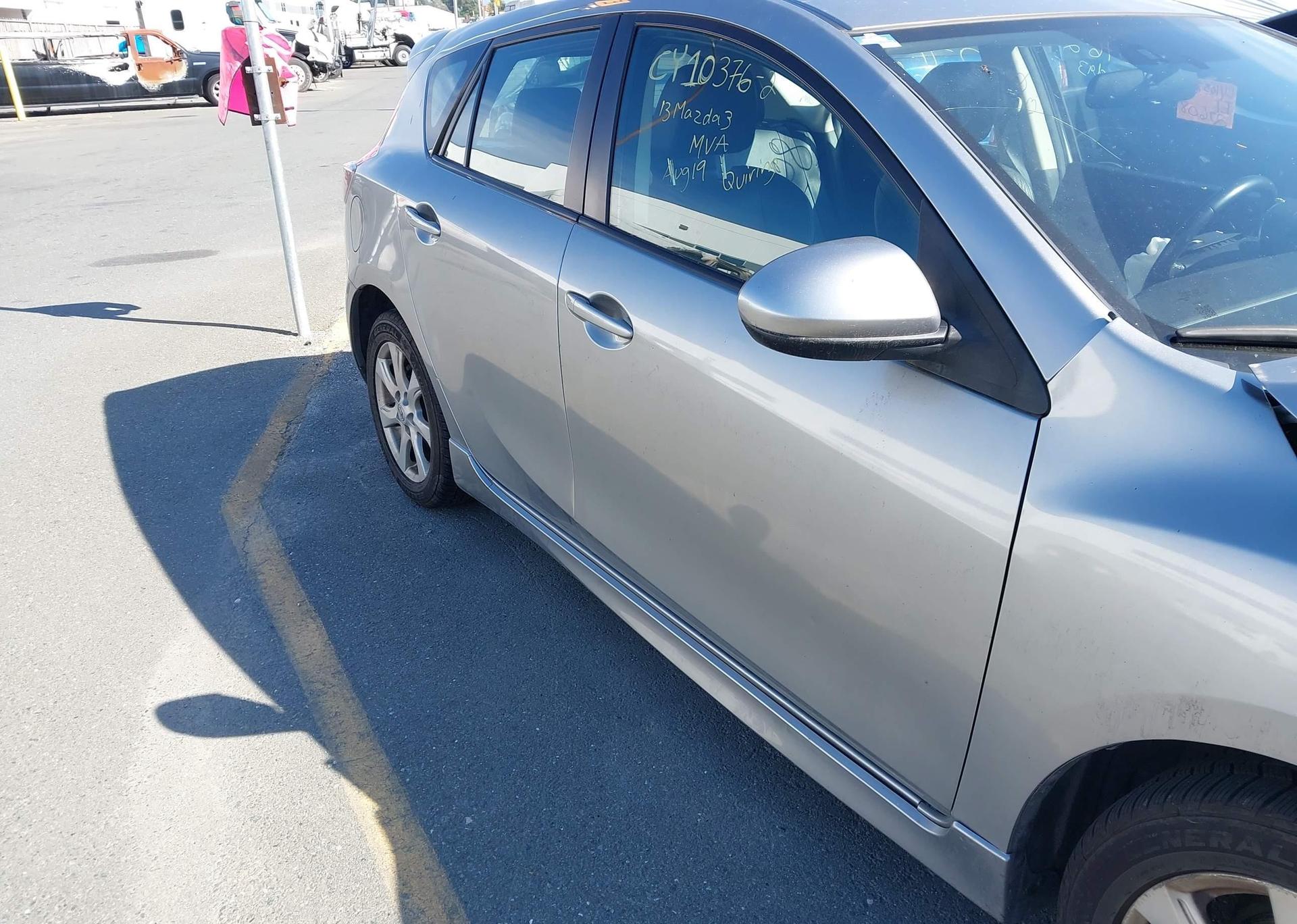 2013 MAZDA 3 I