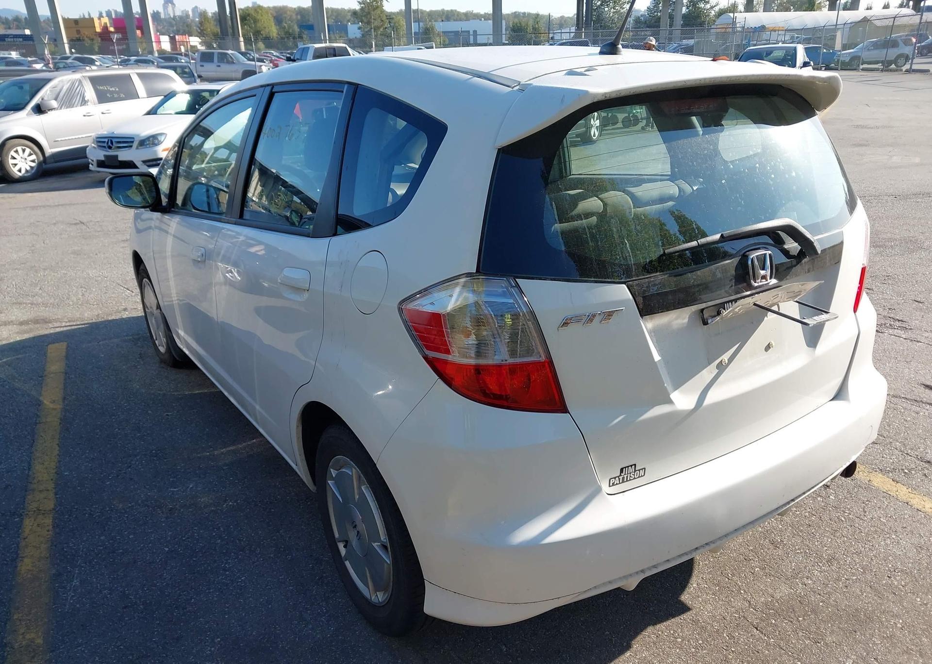 2010 HONDA FIT