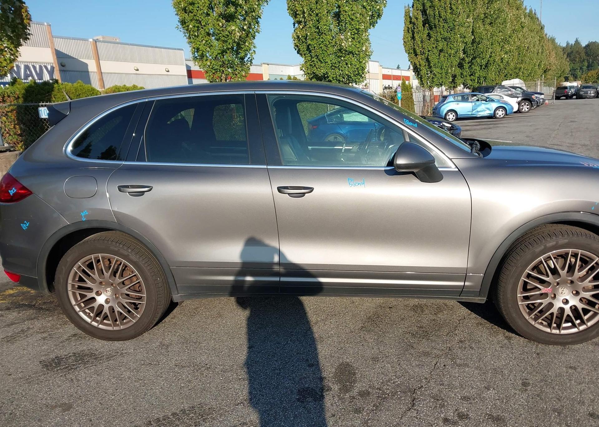 2011 PORSCHE CAYENNE S