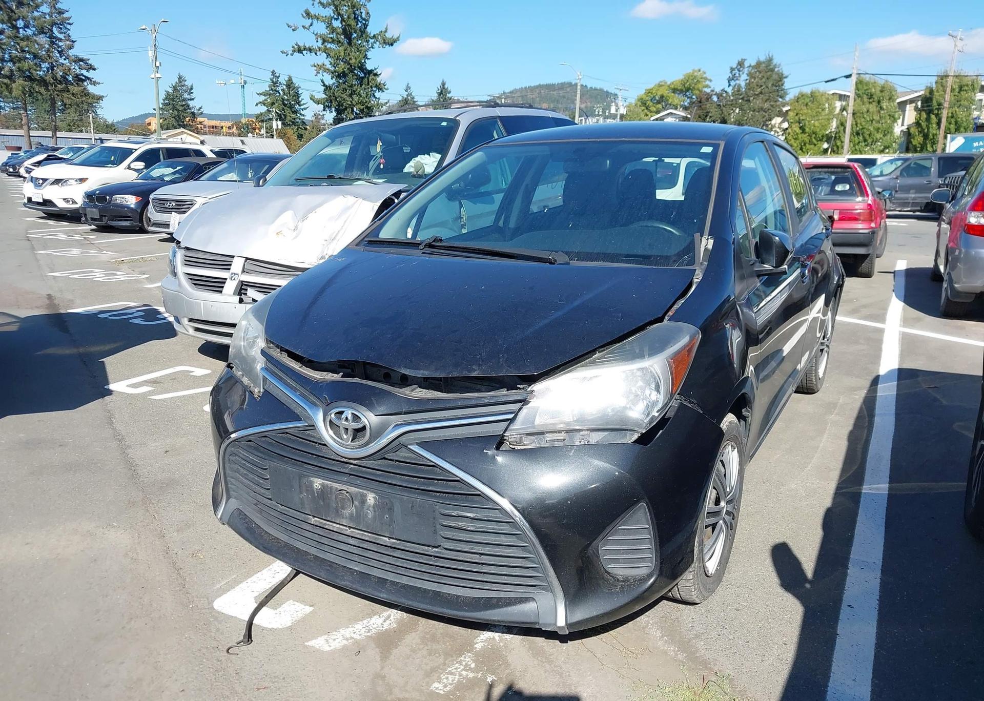 2015 TOYOTA YARIS
