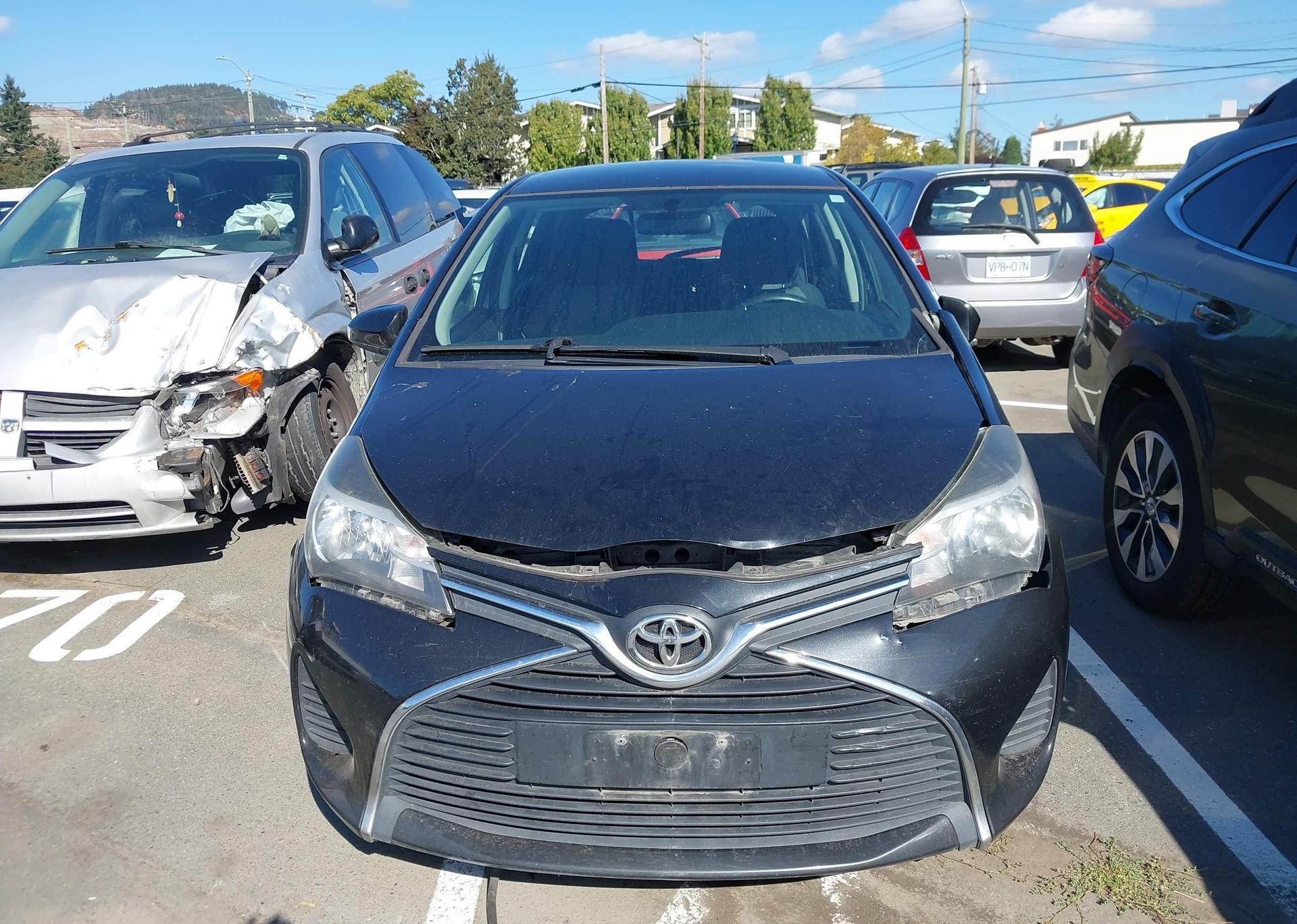 2015 TOYOTA YARIS