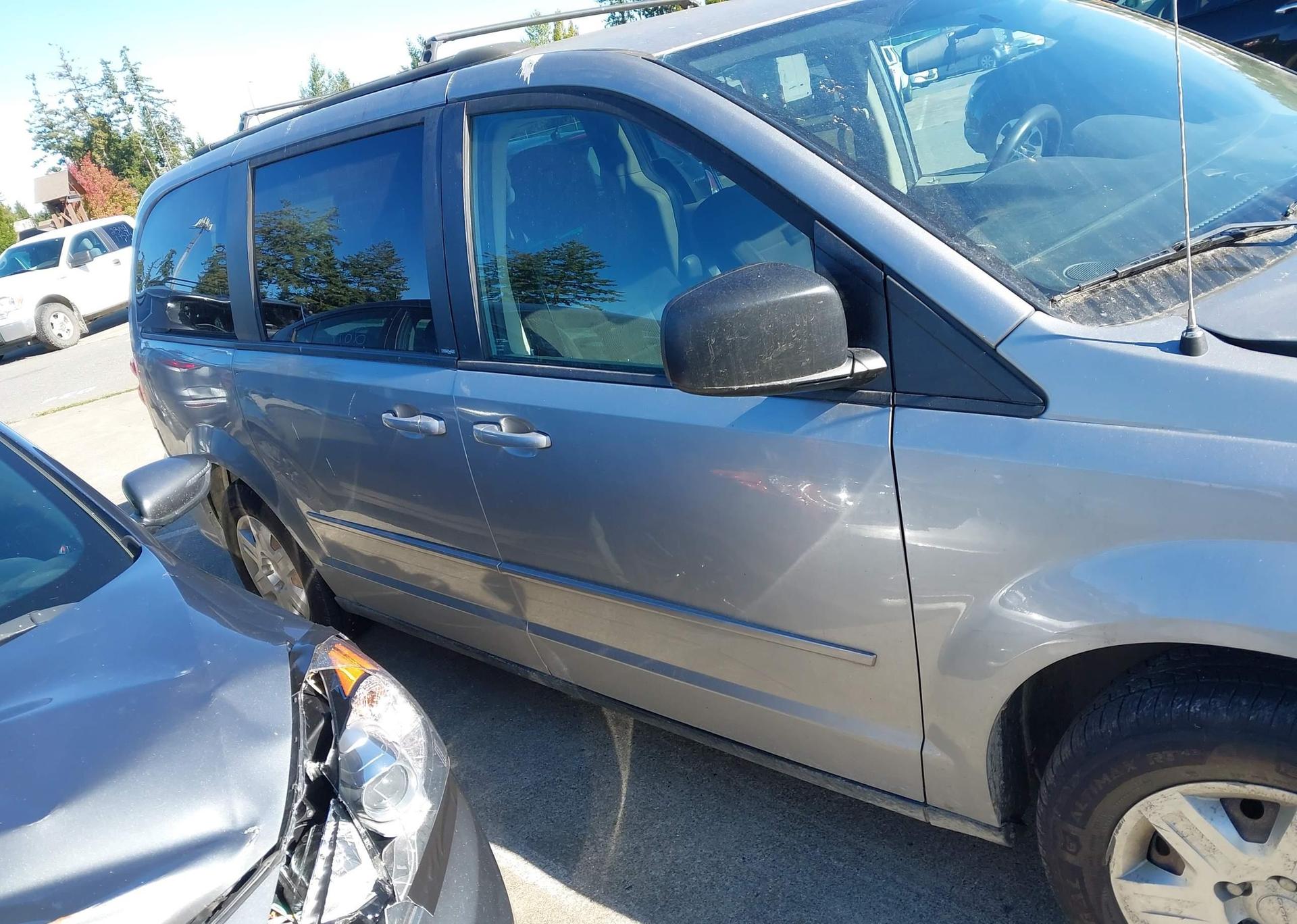 2013 DODGE GRAND CARAVAN SE