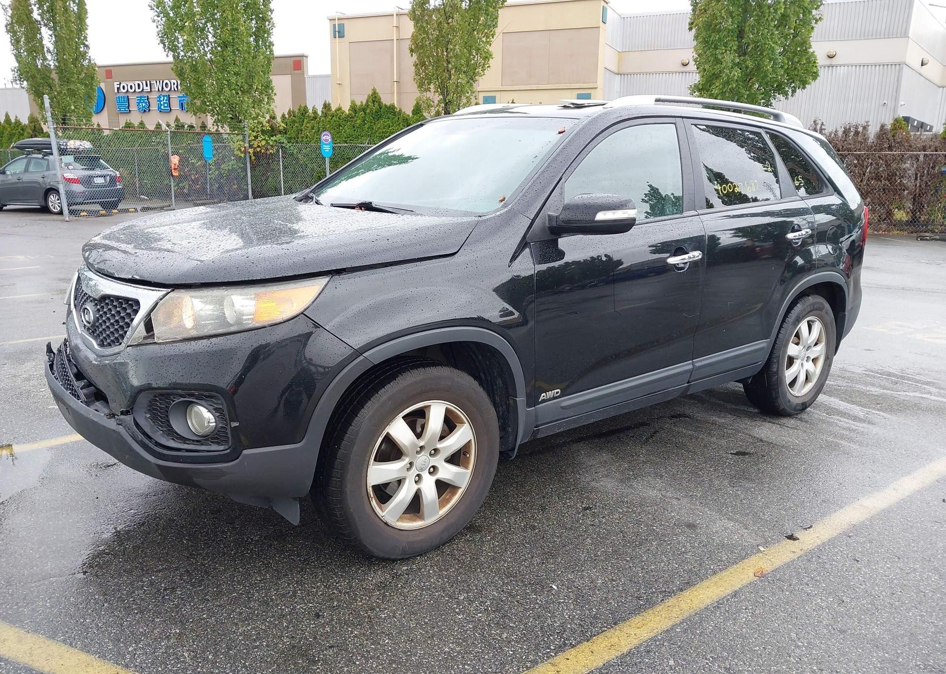 2012 KIA SORENTO LX