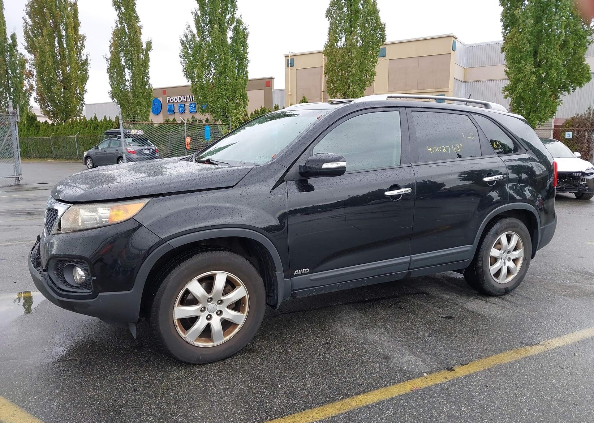2012 KIA SORENTO LX