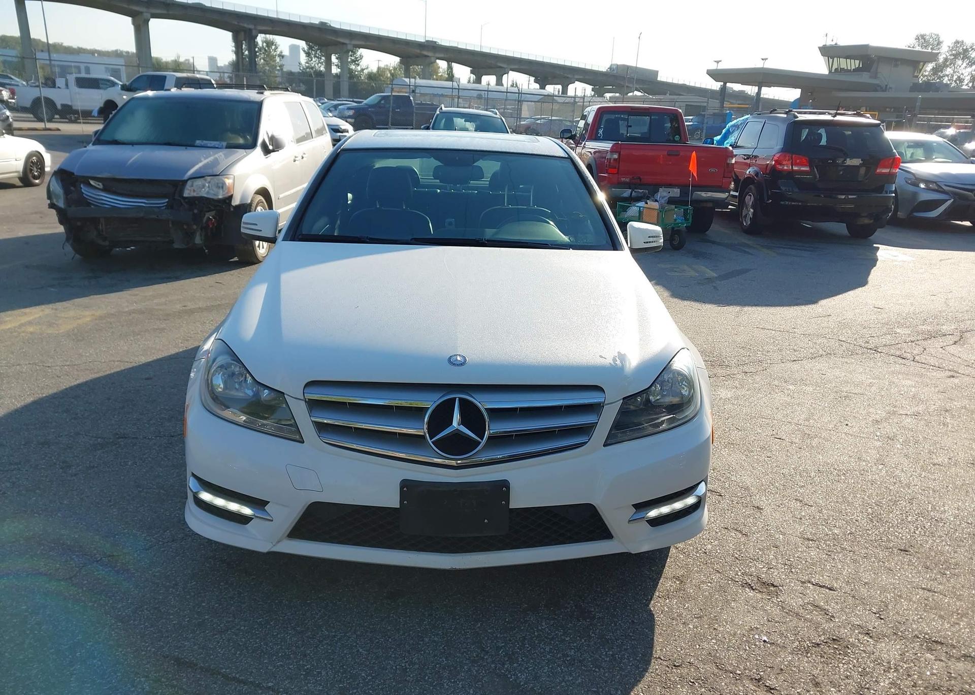 2013 MERCEDES-BENZ C 300 4MATIC