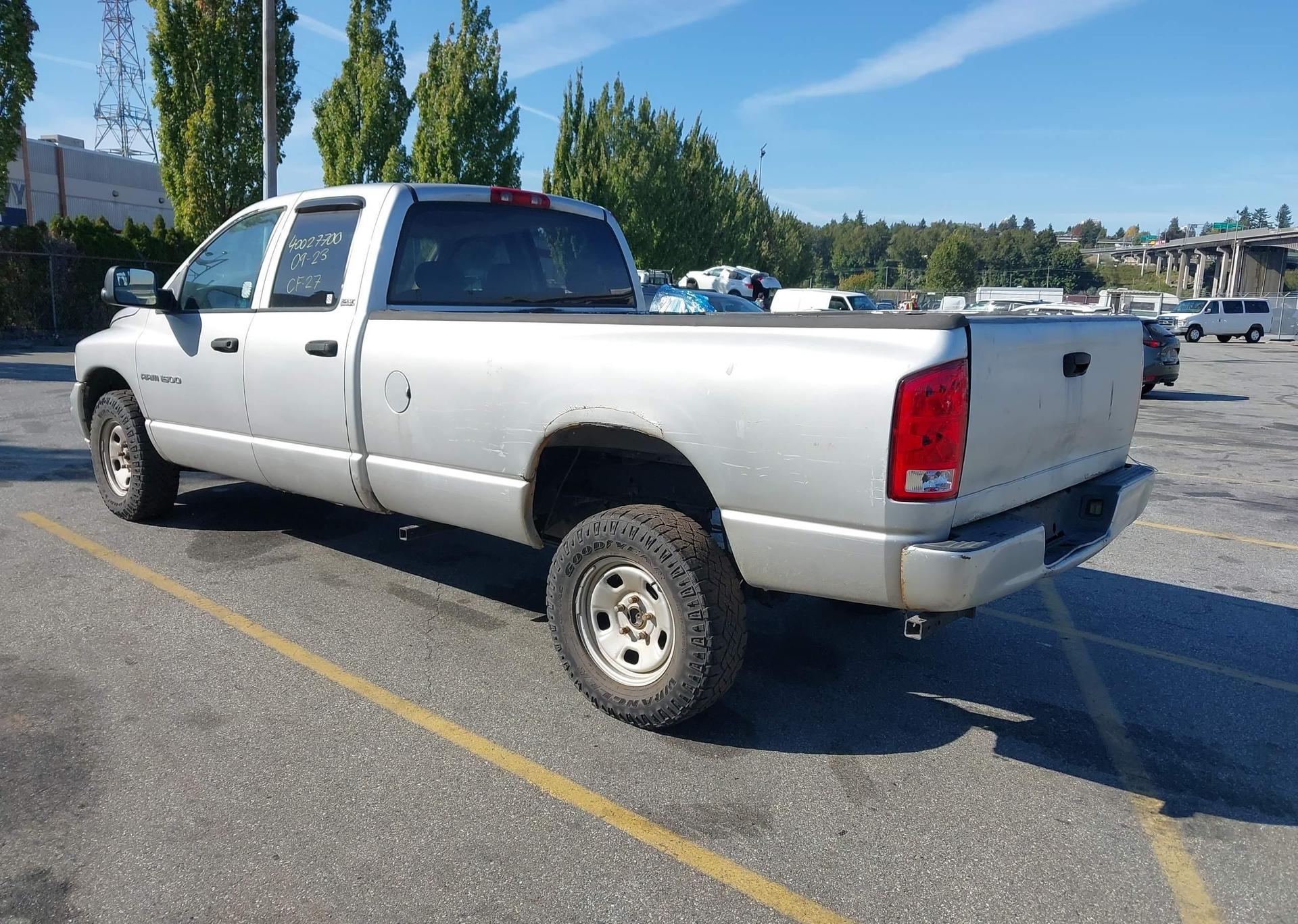 2003 DODGE RAM 1500 ST
