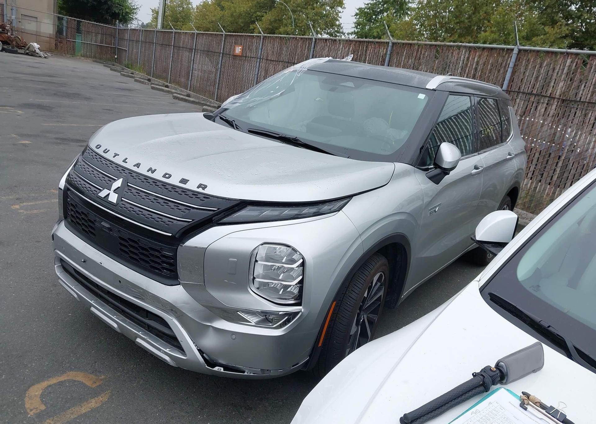 2025 MITSUBISHI OUTLANDER SEL