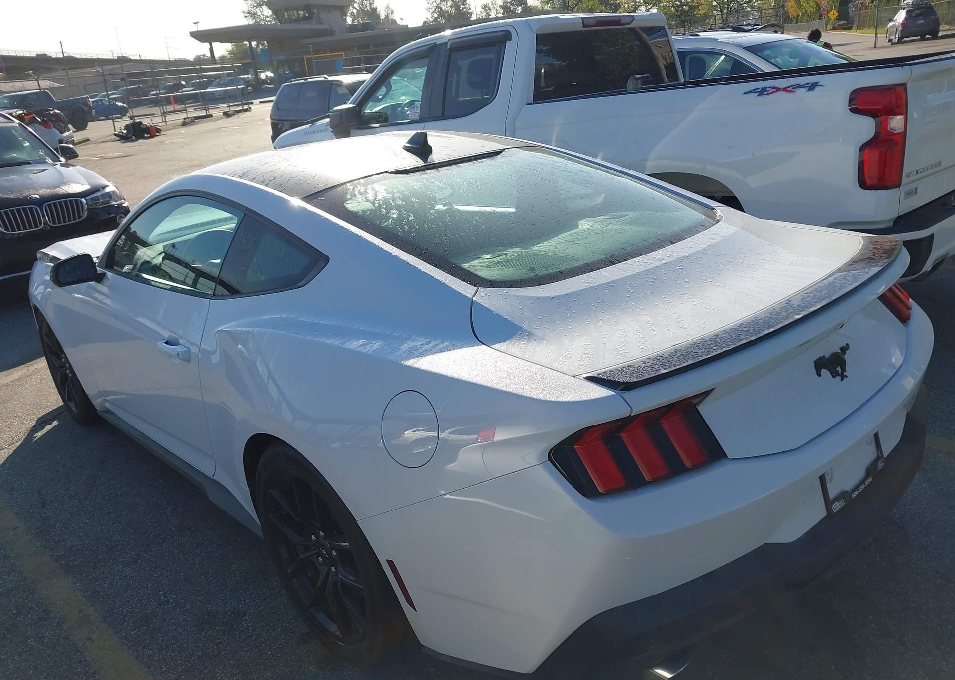 2024 FORD MUSTANG