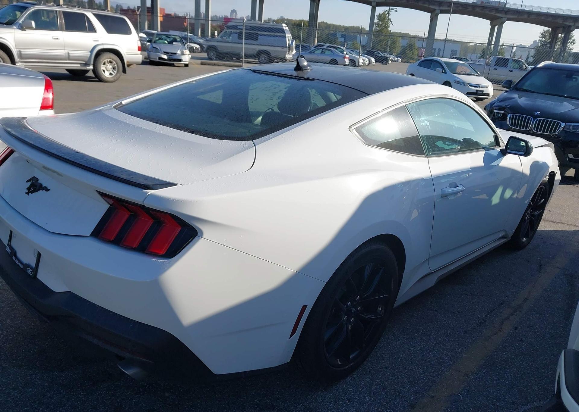 2024 FORD MUSTANG