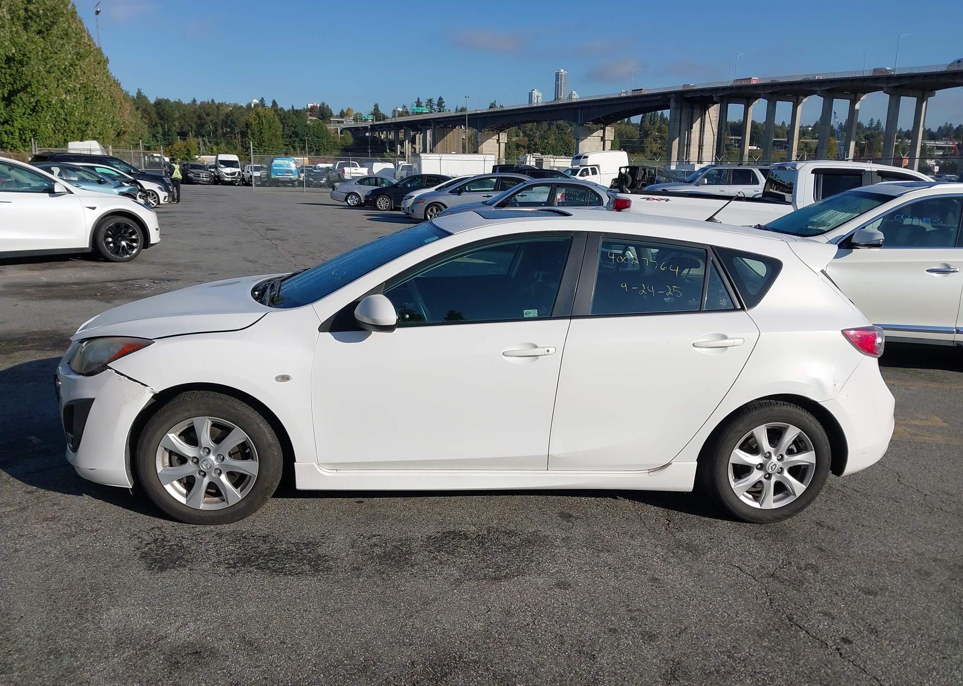 2010 MAZDA 3 S