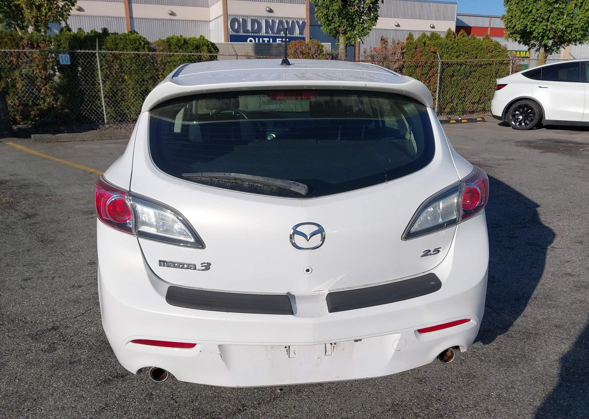 2010 MAZDA 3 S