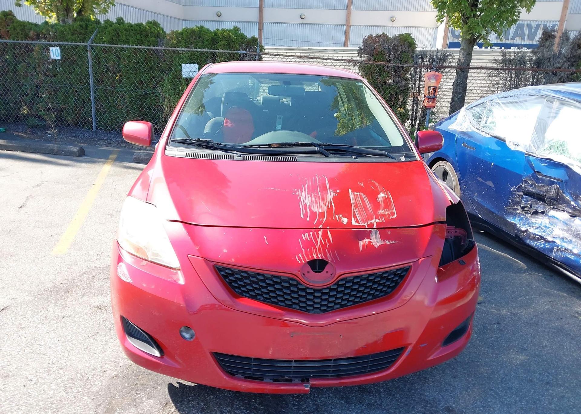 2010 TOYOTA YARIS