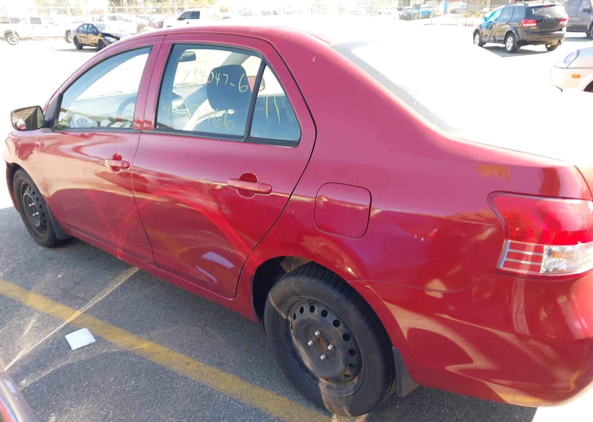 2010 TOYOTA YARIS