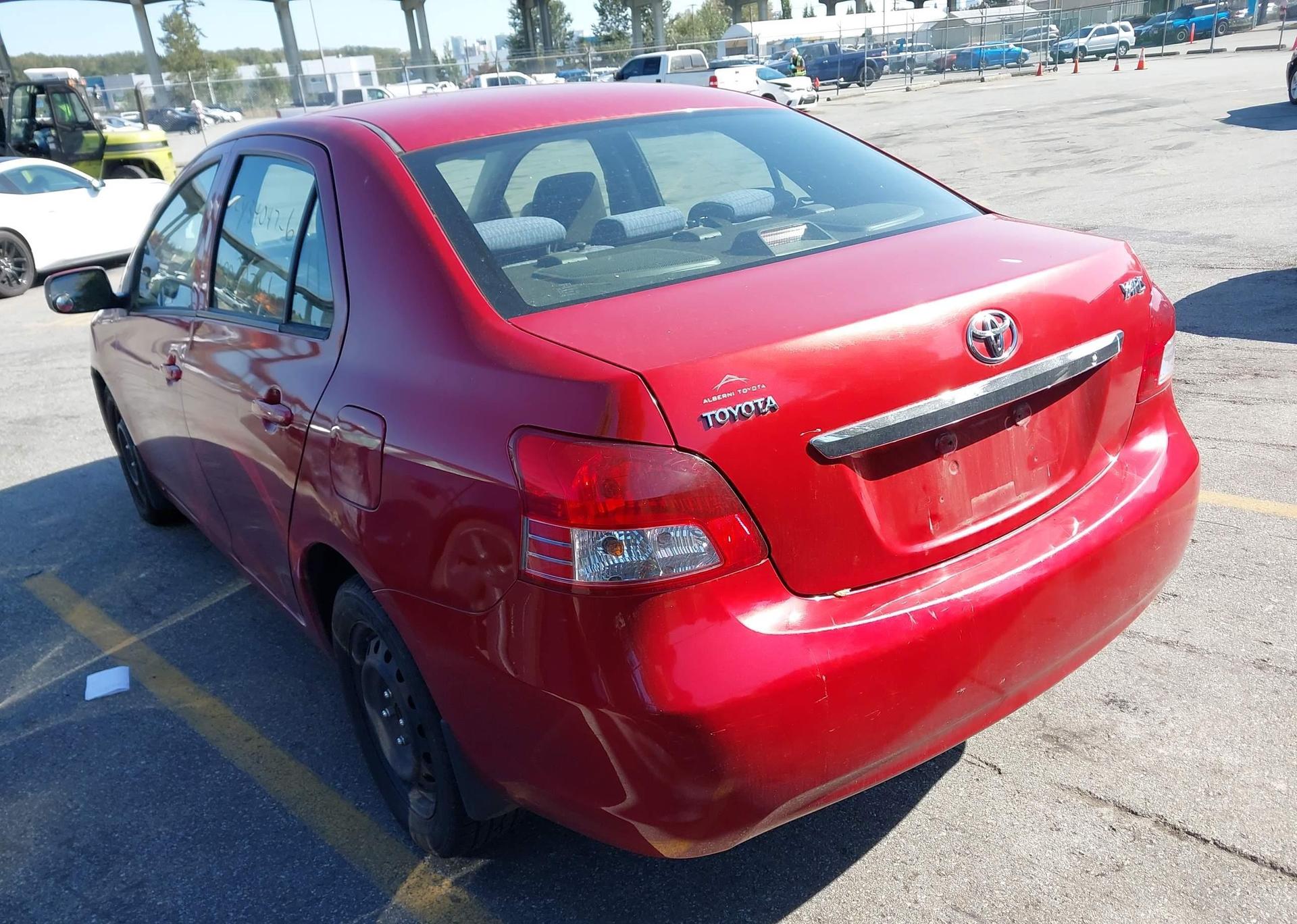 2010 TOYOTA YARIS