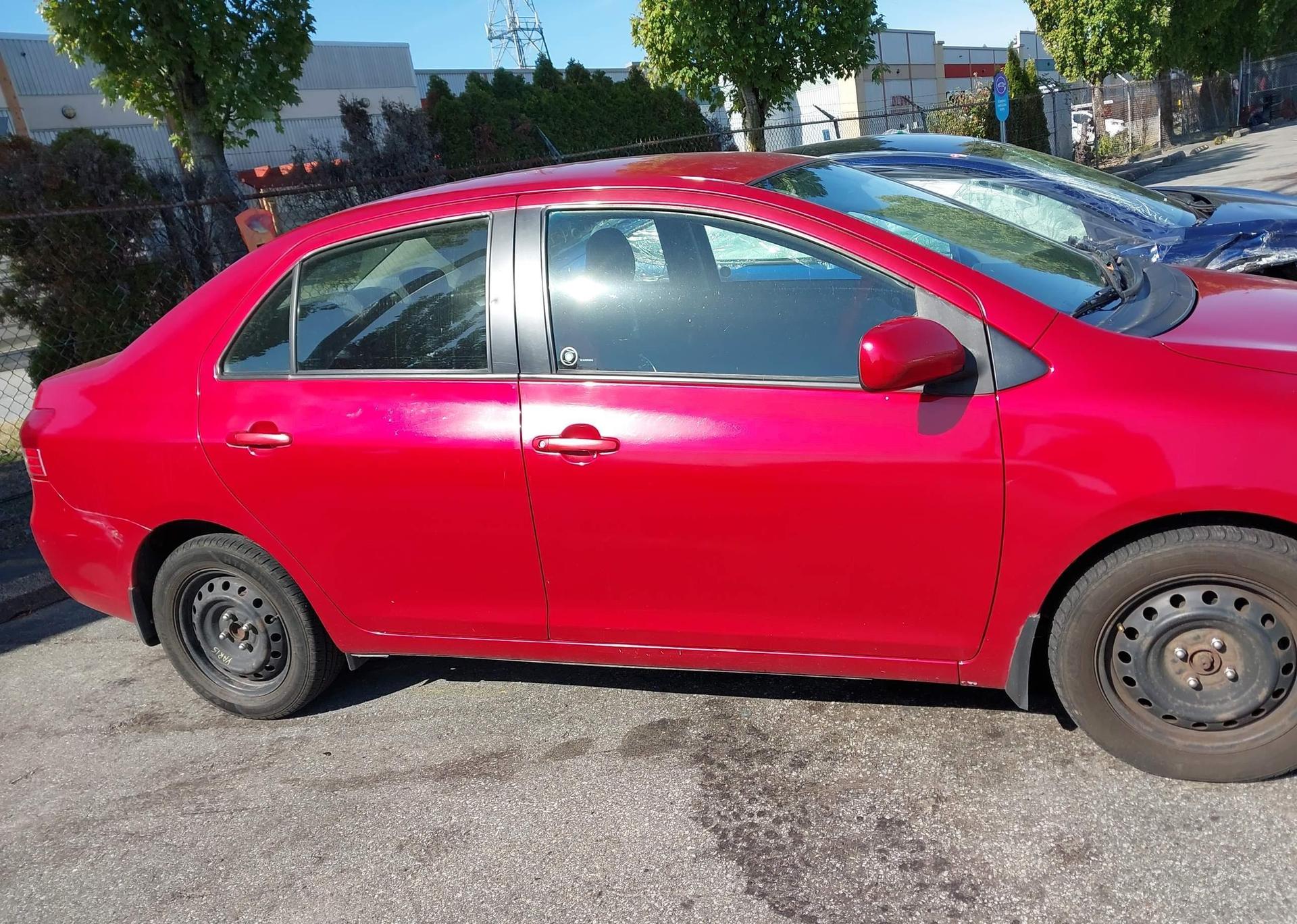 2010 TOYOTA YARIS
