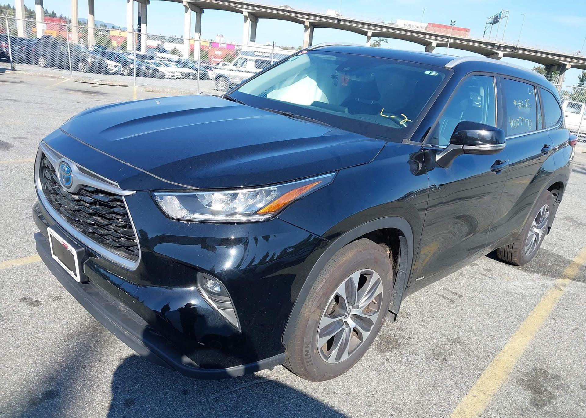 2023 TOYOTA HIGHLANDER HYBRID XLE