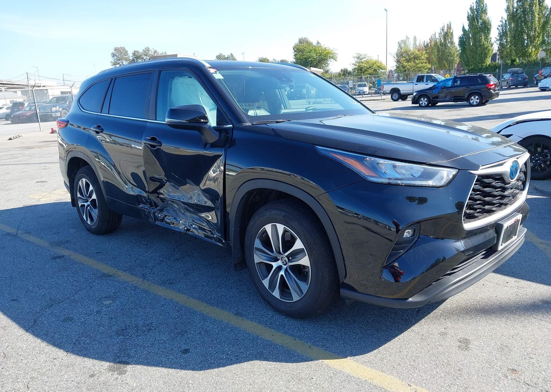 2023 TOYOTA HIGHLANDER HYBRID XLE