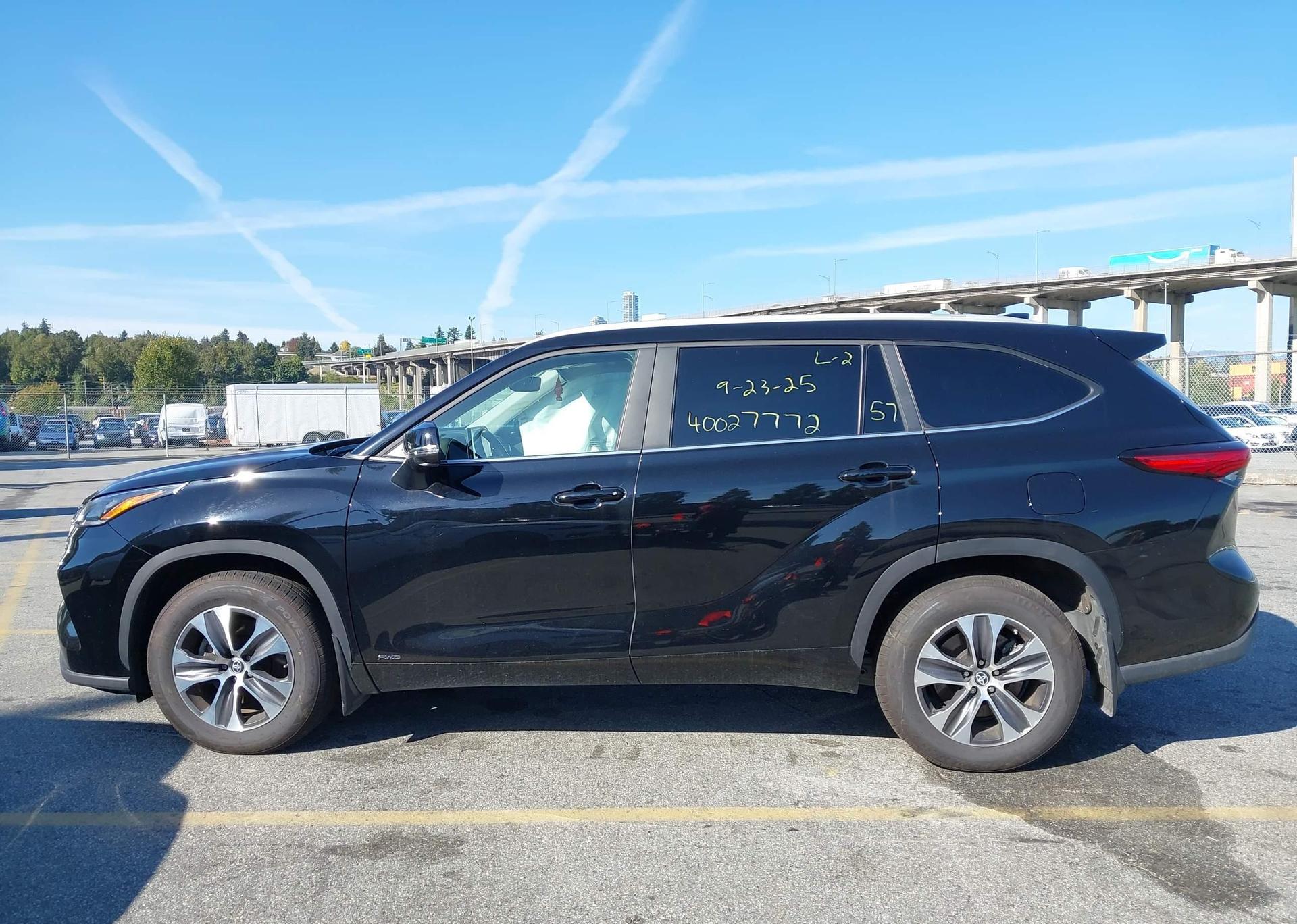 2023 TOYOTA HIGHLANDER HYBRID XLE