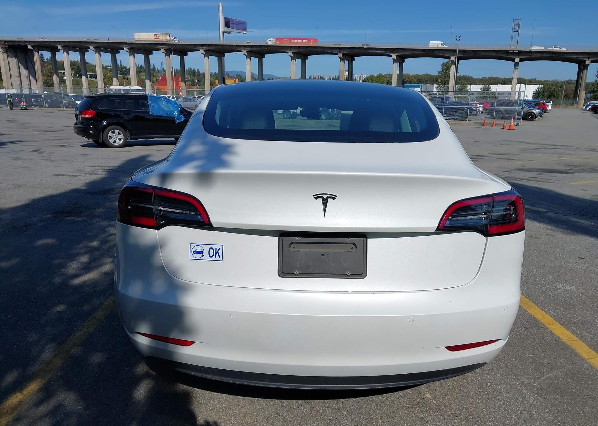 2022 TESLA MODEL 3