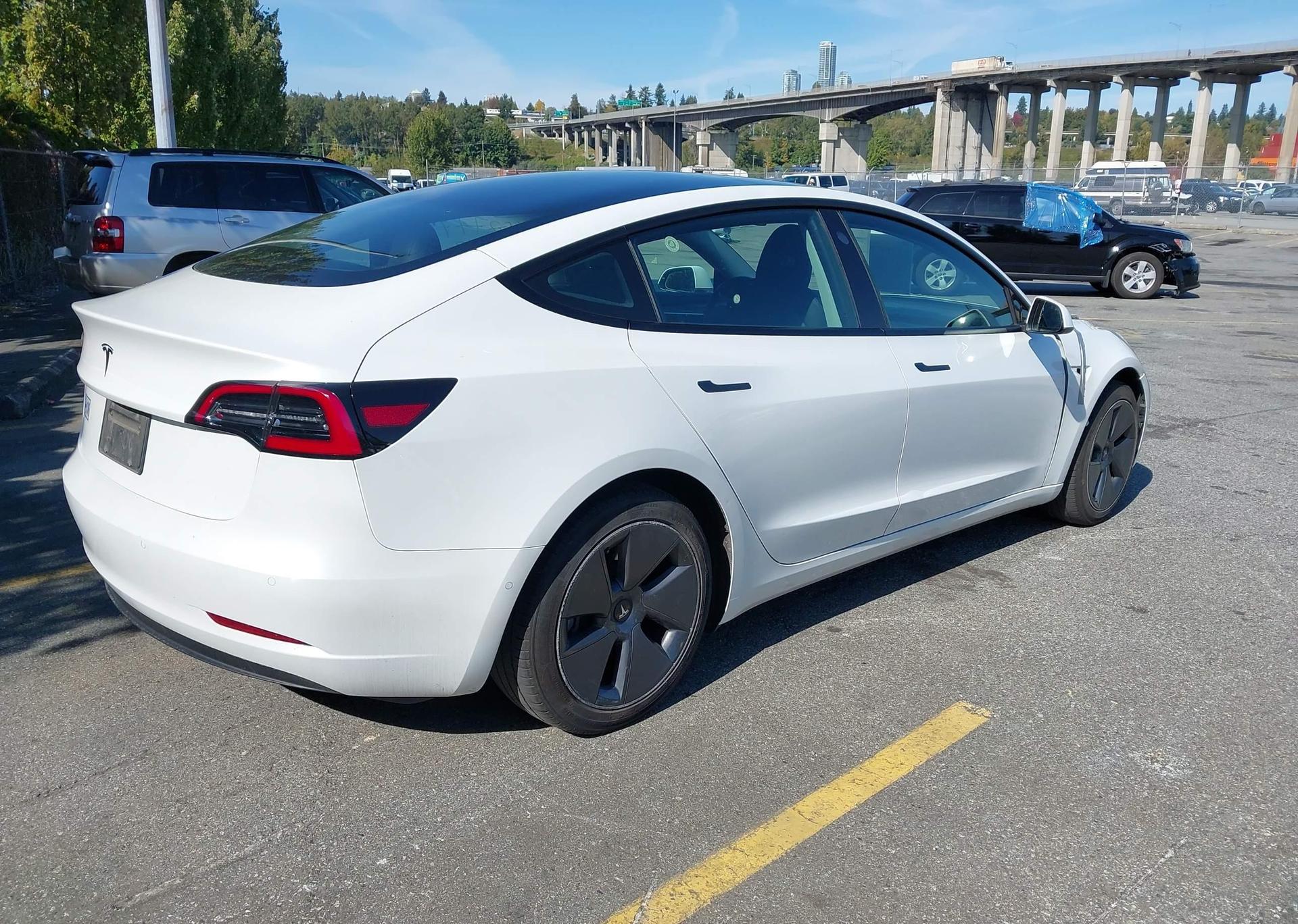 2022 TESLA MODEL 3