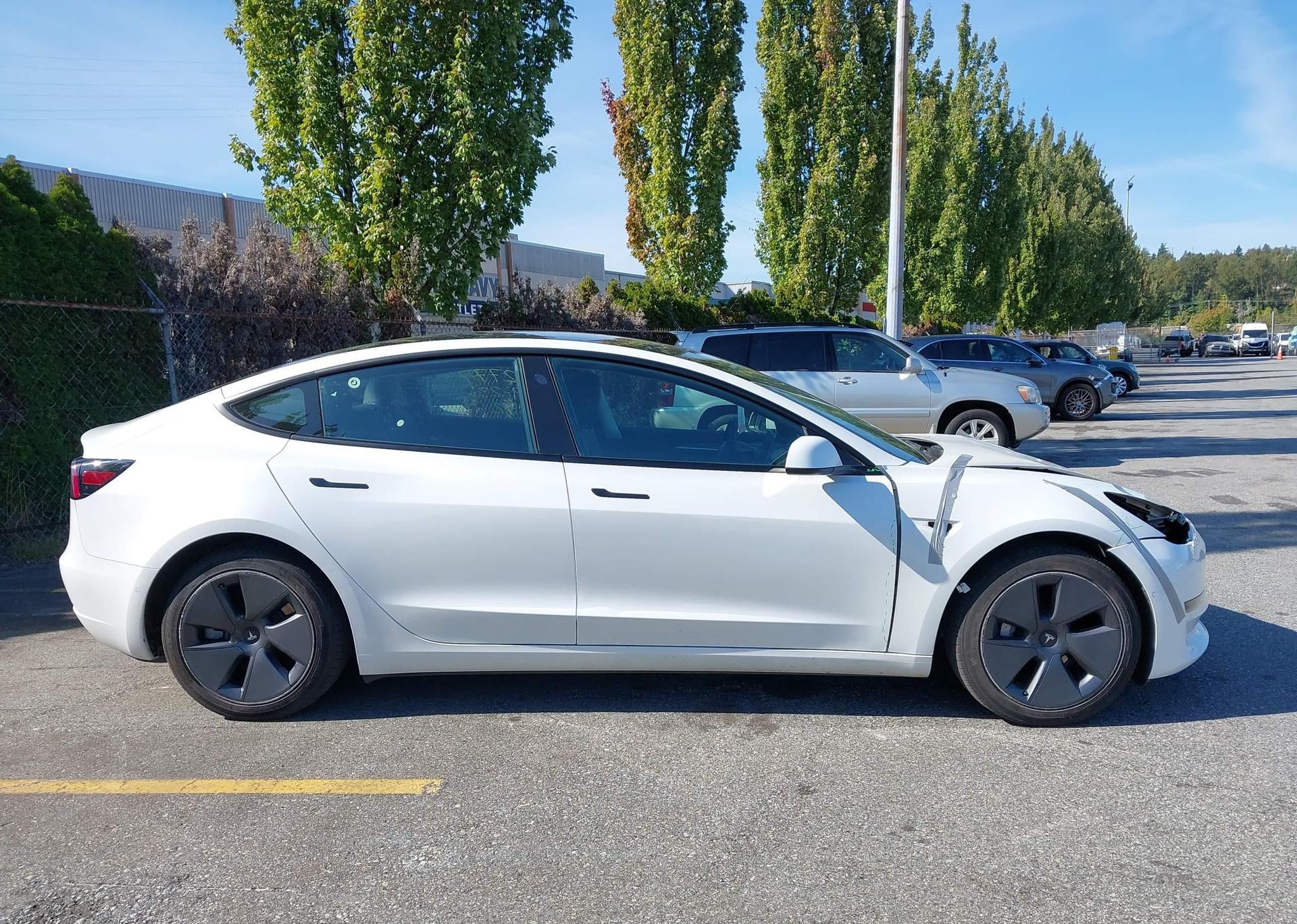 2022 TESLA MODEL 3