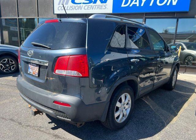 2011 KIA SORENTO LX