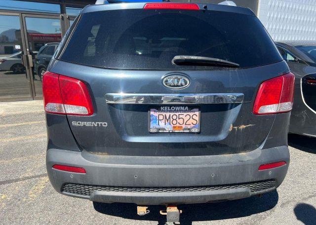 2011 KIA SORENTO LX