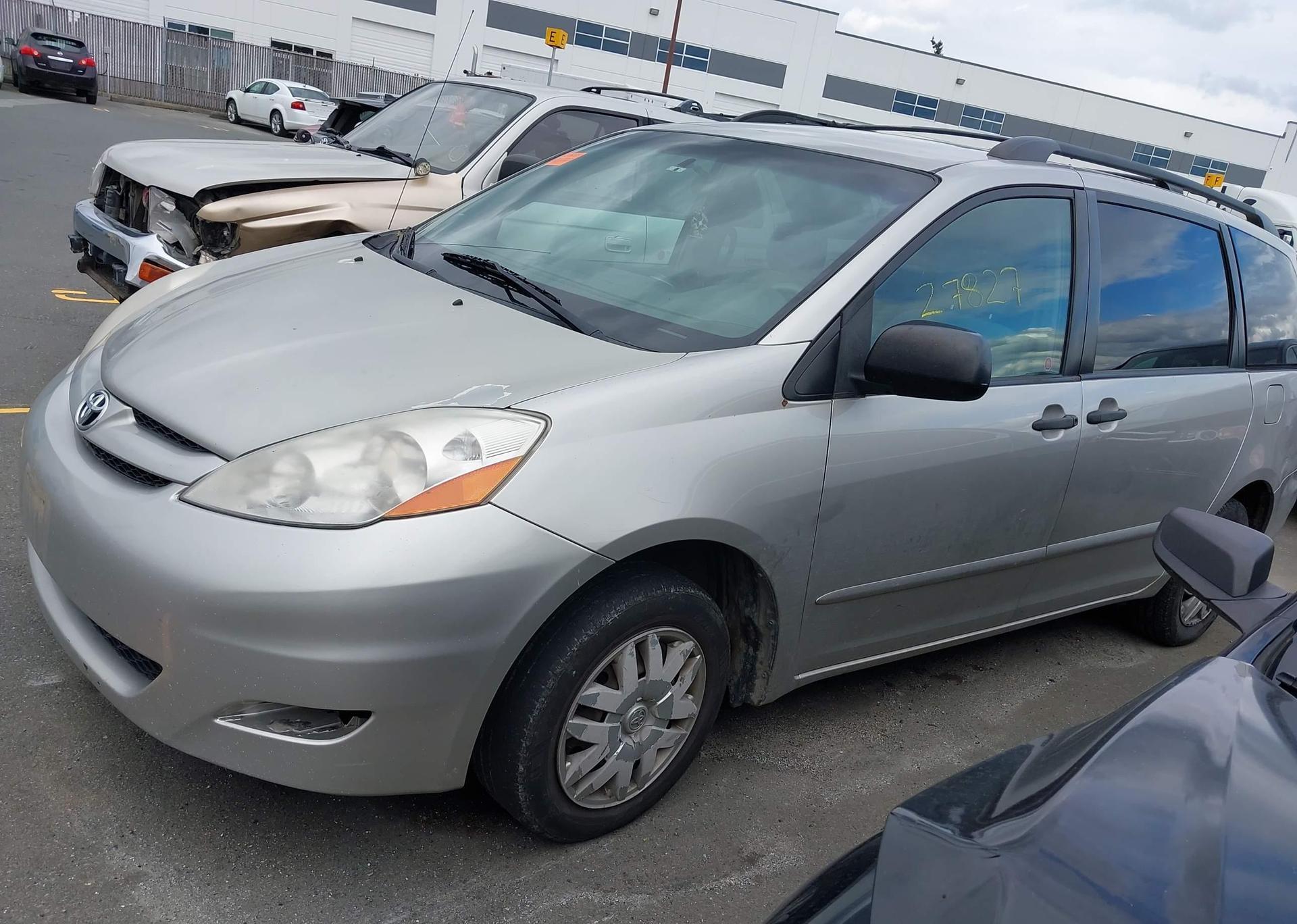 2008 TOYOTA SIENNA CE