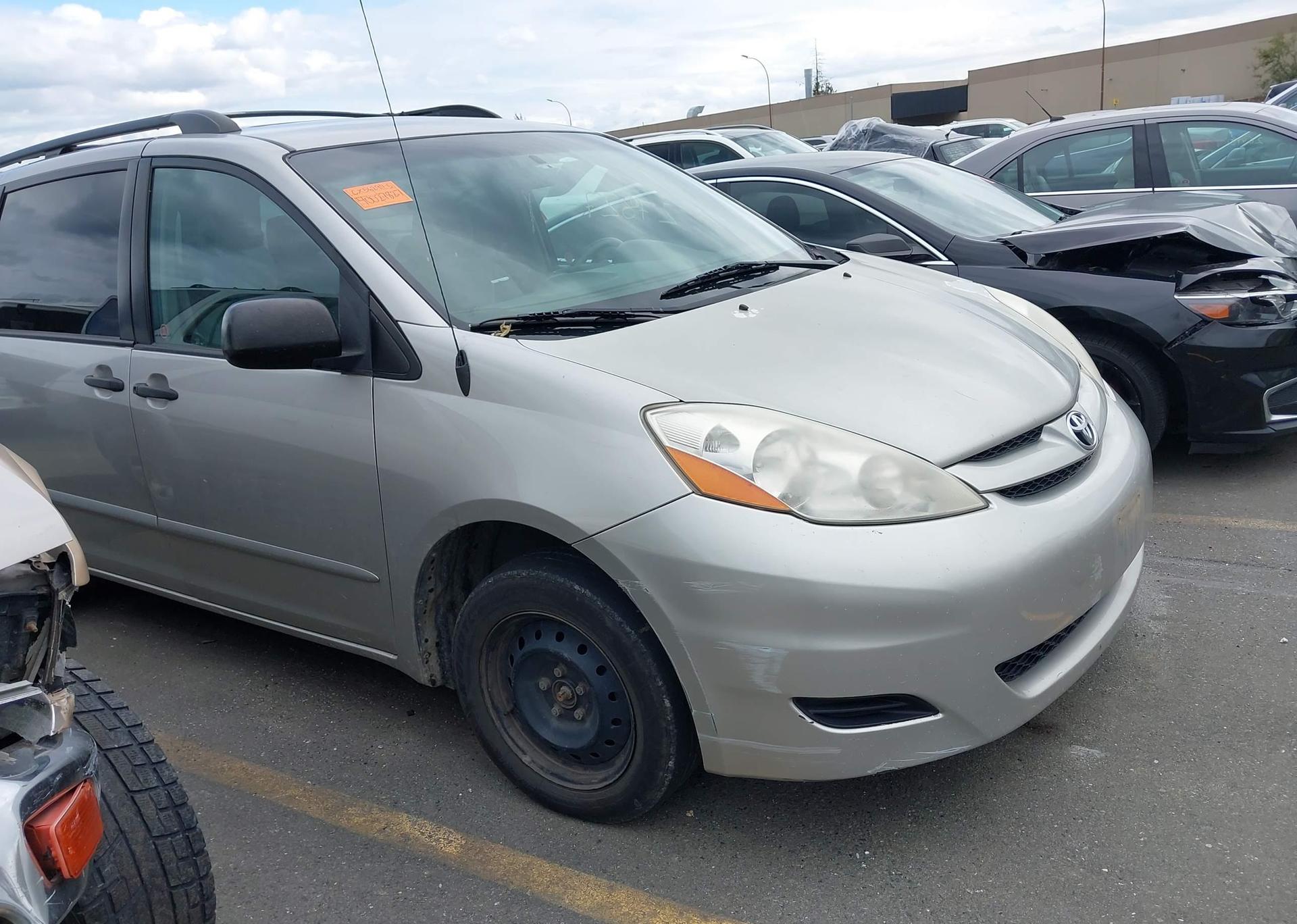 2008 TOYOTA SIENNA CE
