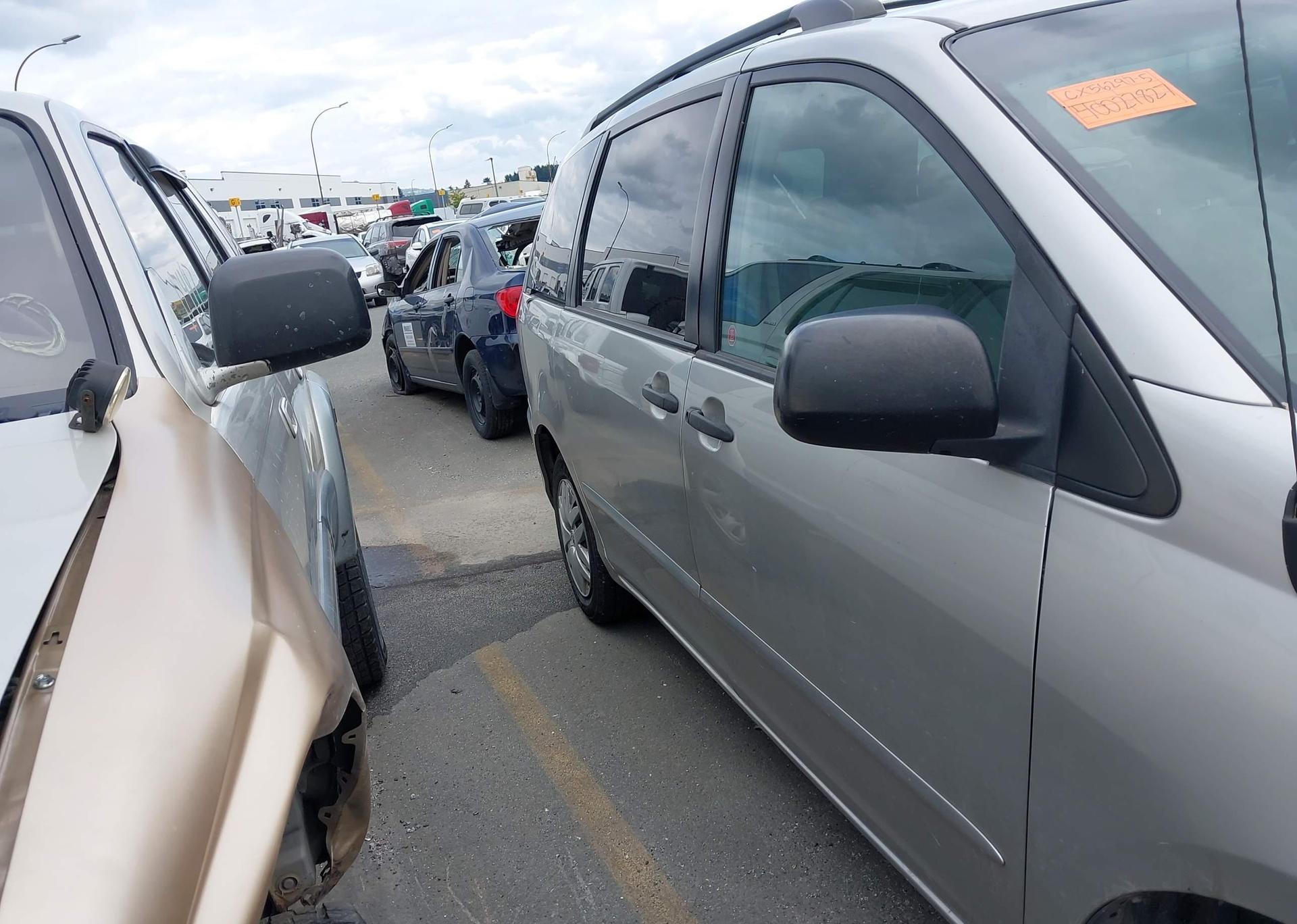 2008 TOYOTA SIENNA CE