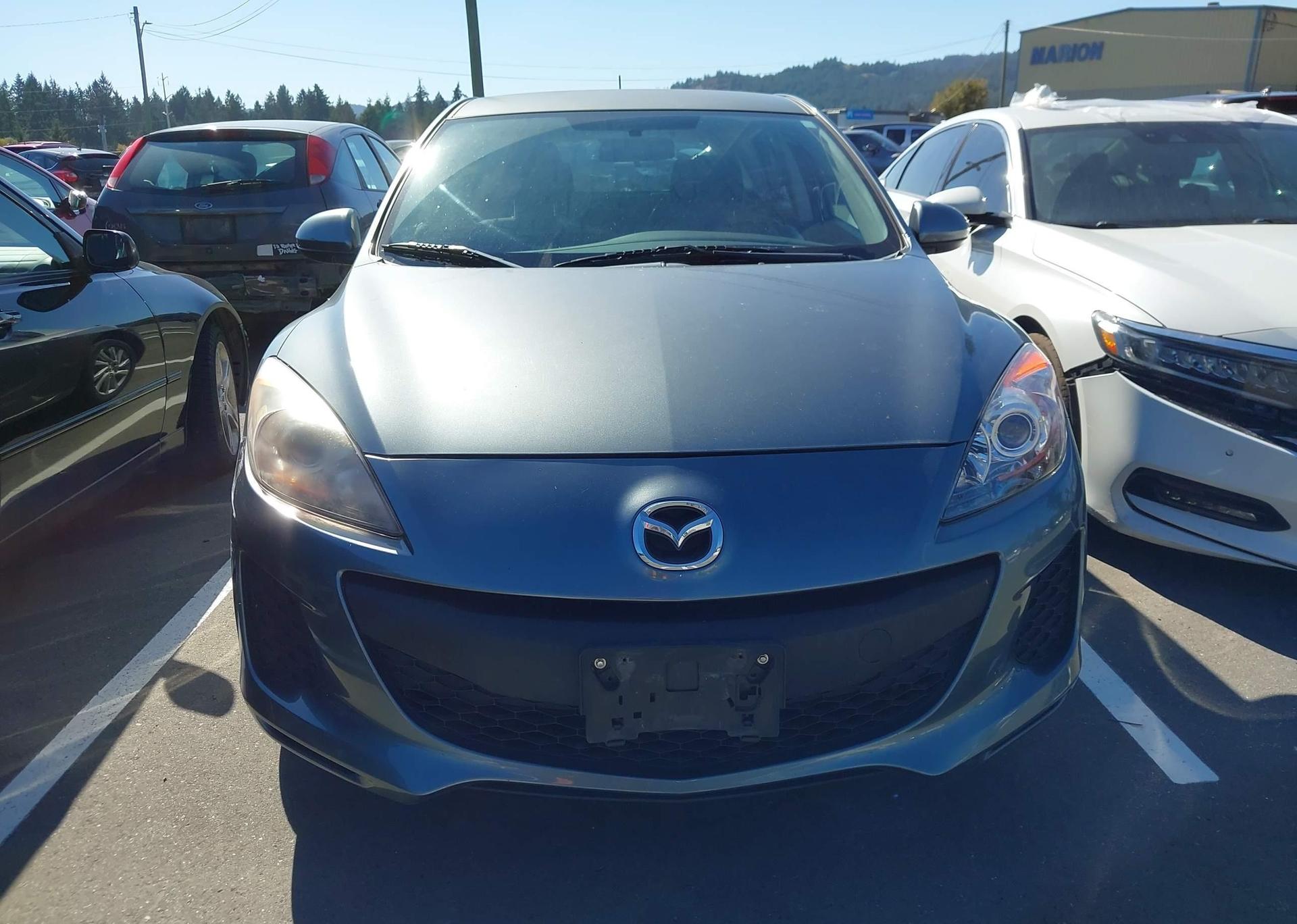 2012 MAZDA 3 I