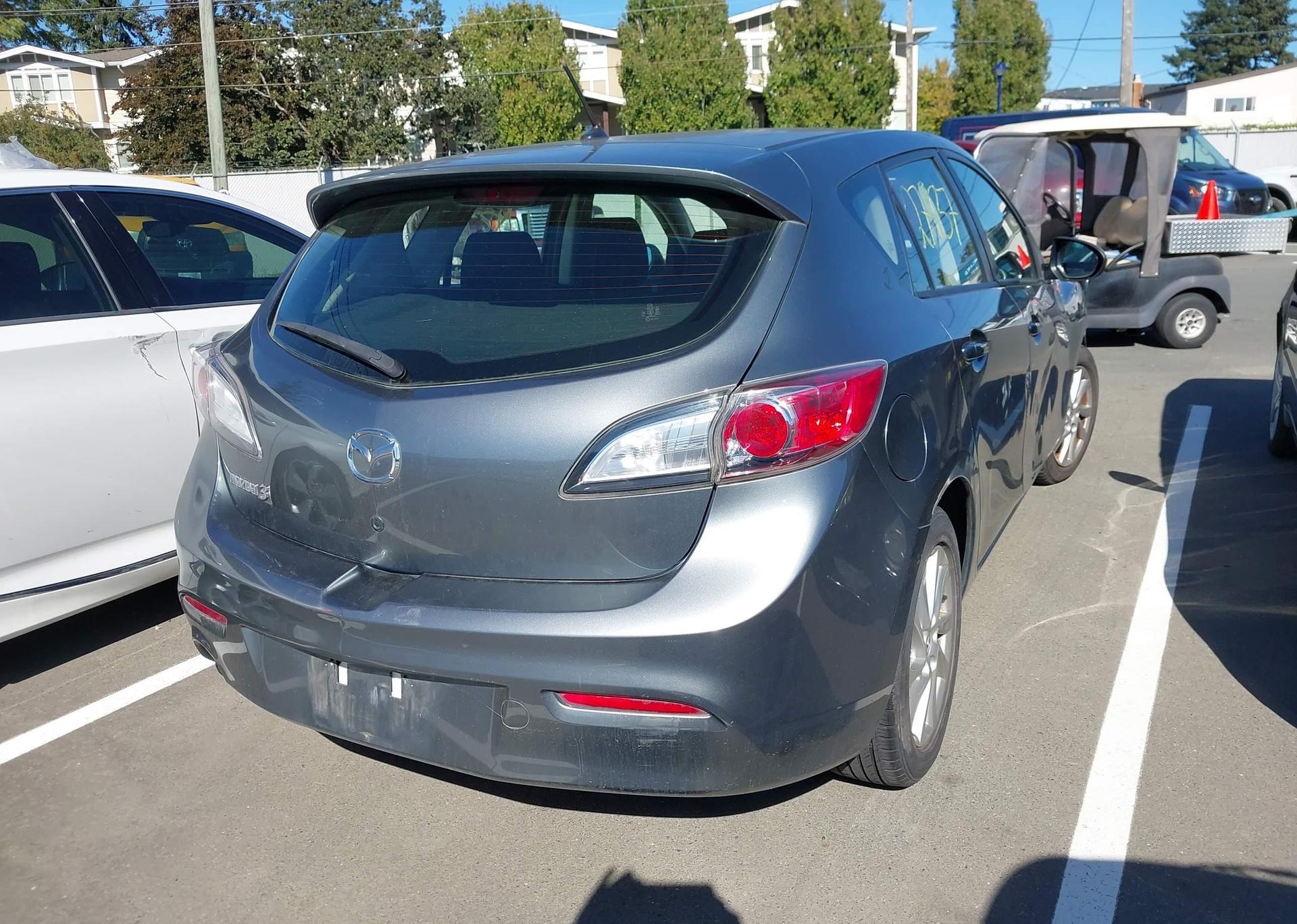 2012 MAZDA 3 I
