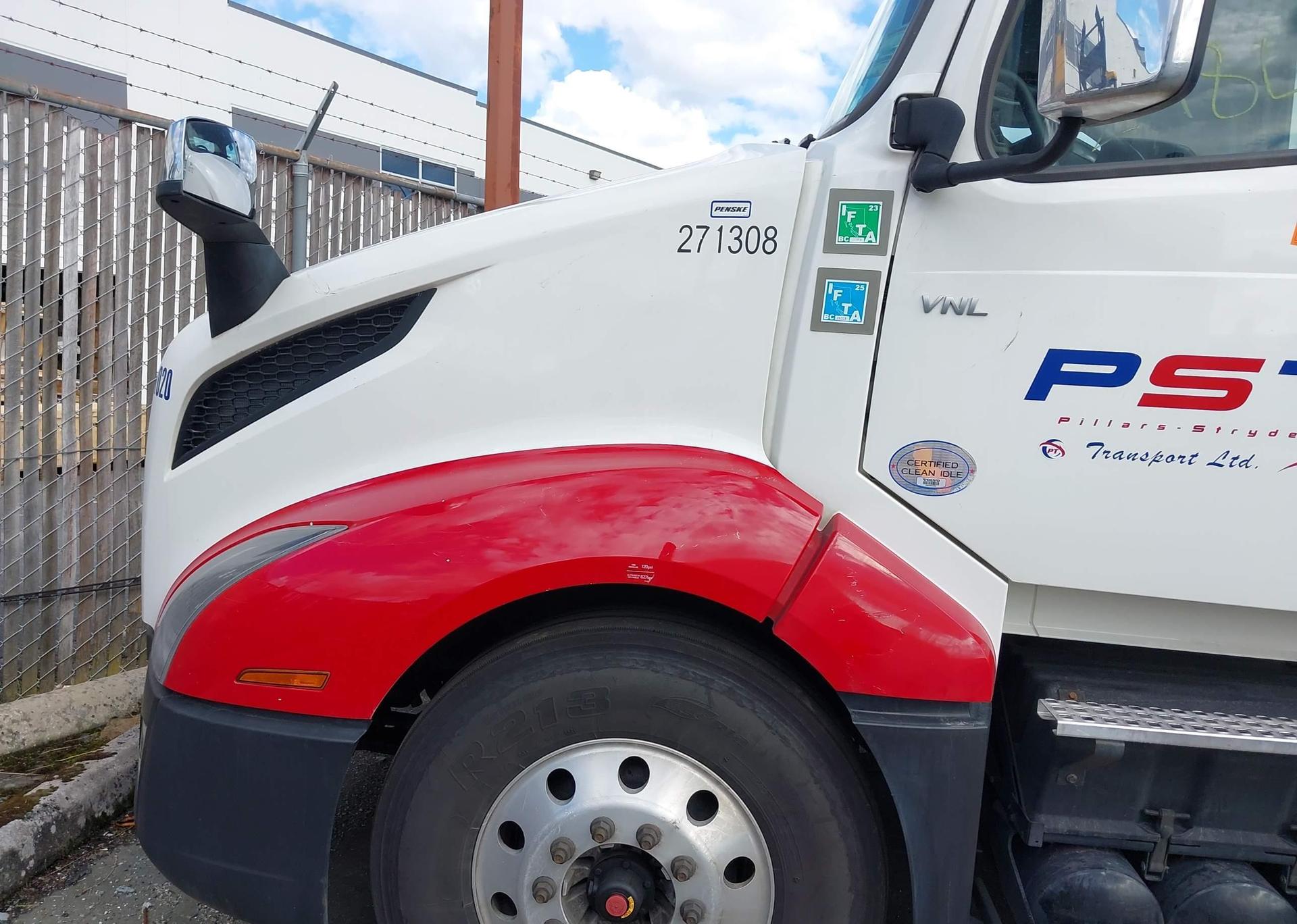 2021 VOLVO VN VNL