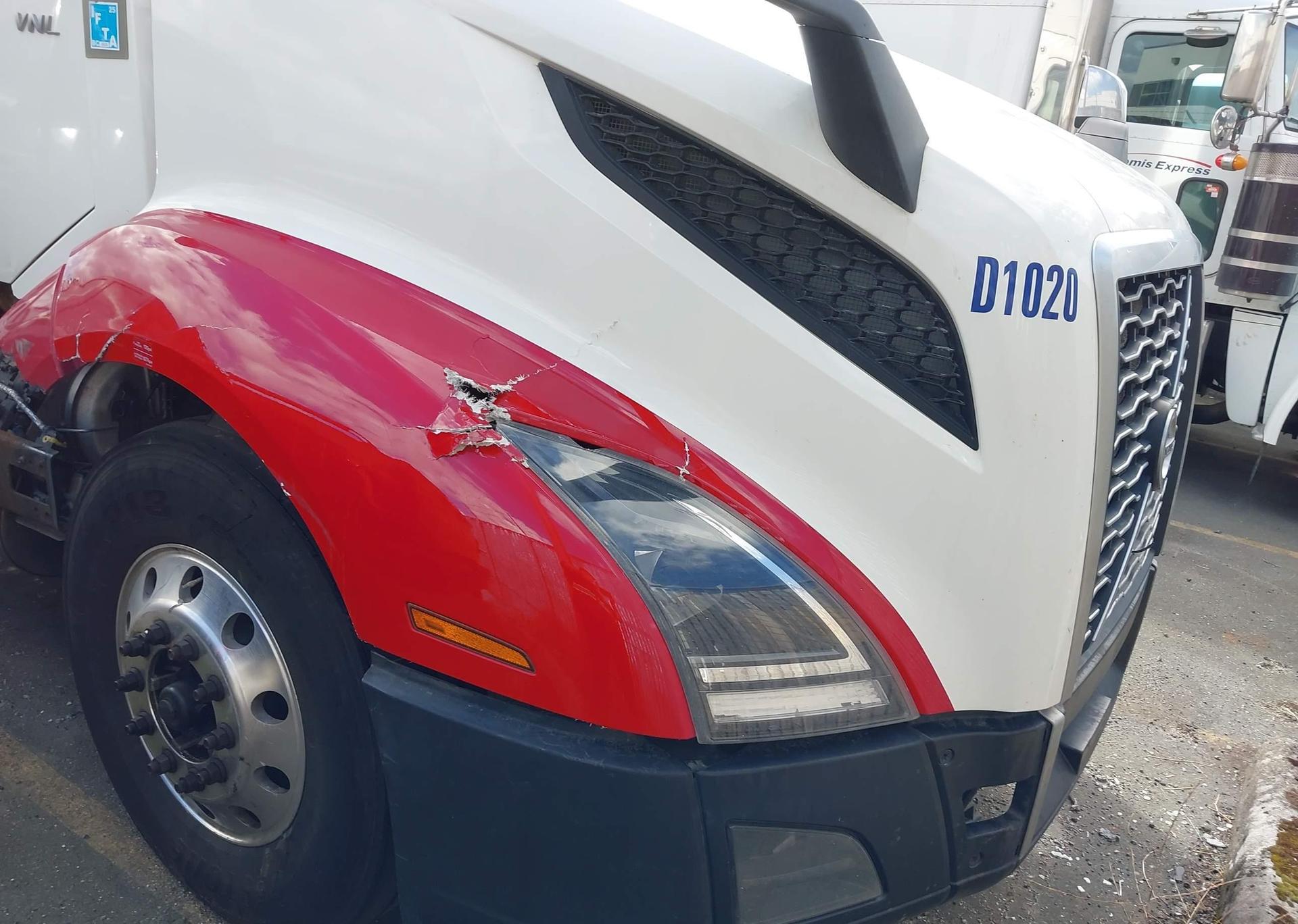 2021 VOLVO VN VNL
