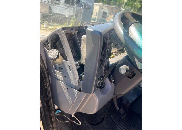 2012 ISUZU NQR