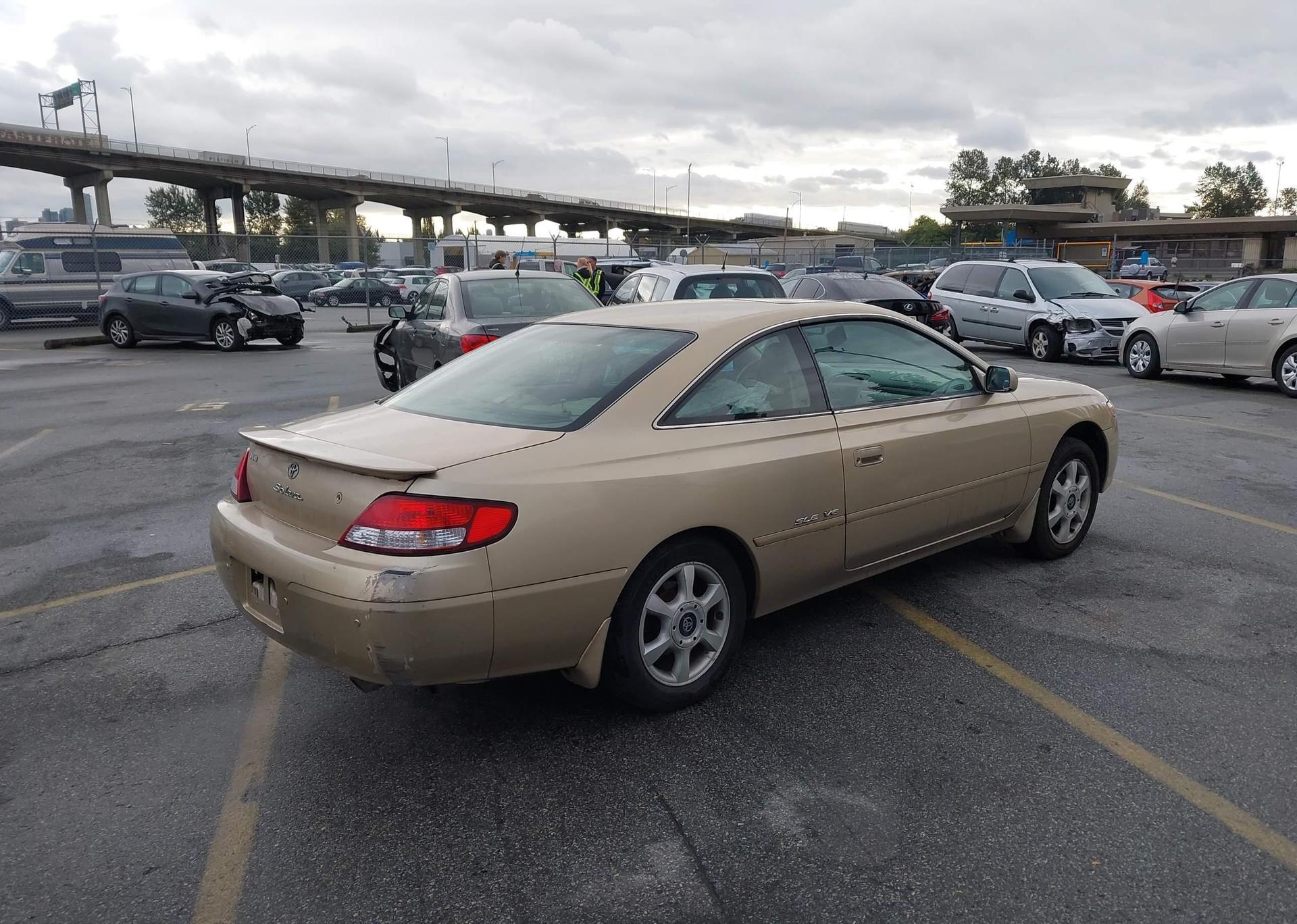 2000 TOYOTA CAMRY