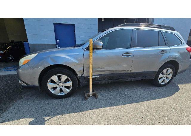 2011 SUBARU OUTBACK 2.5I PREMIUM