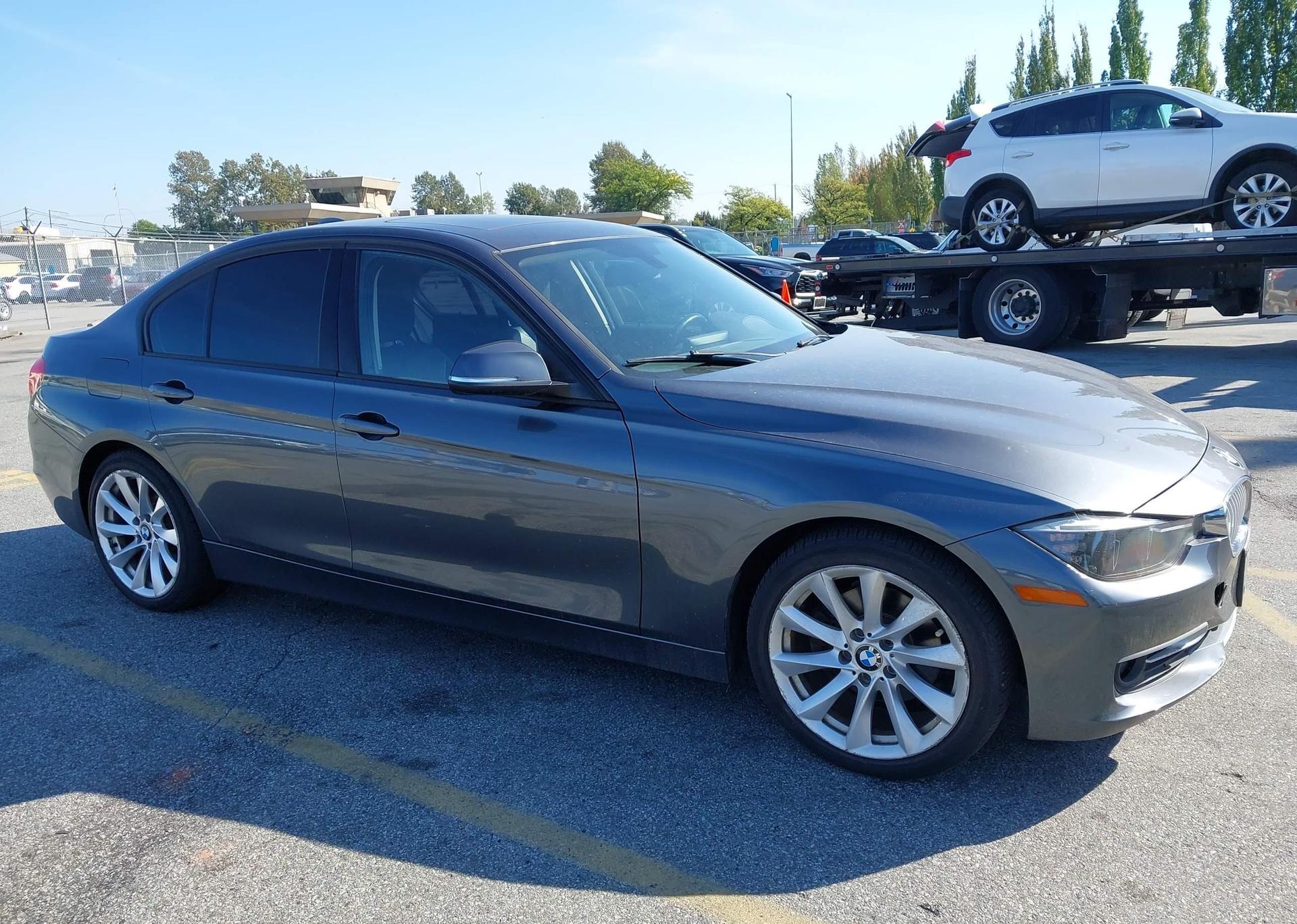 2013 BMW 320I