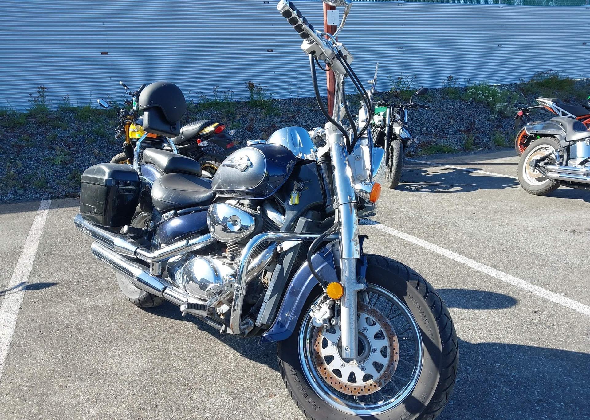 2004 SUZUKI VL800