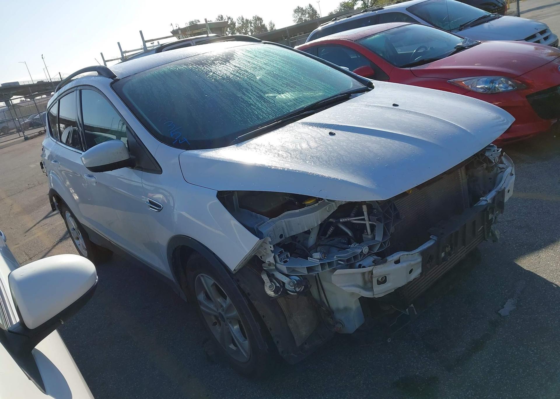 2016 FORD ESCAPE SE