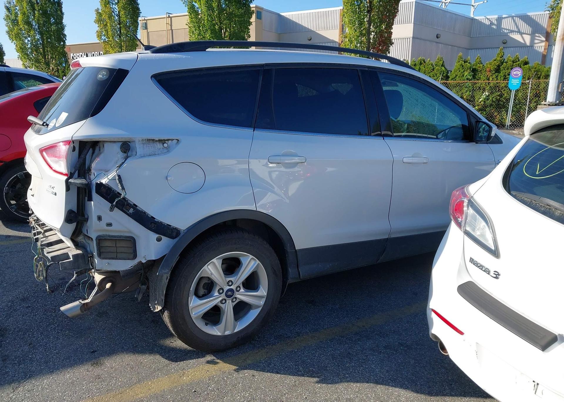 2016 FORD ESCAPE SE